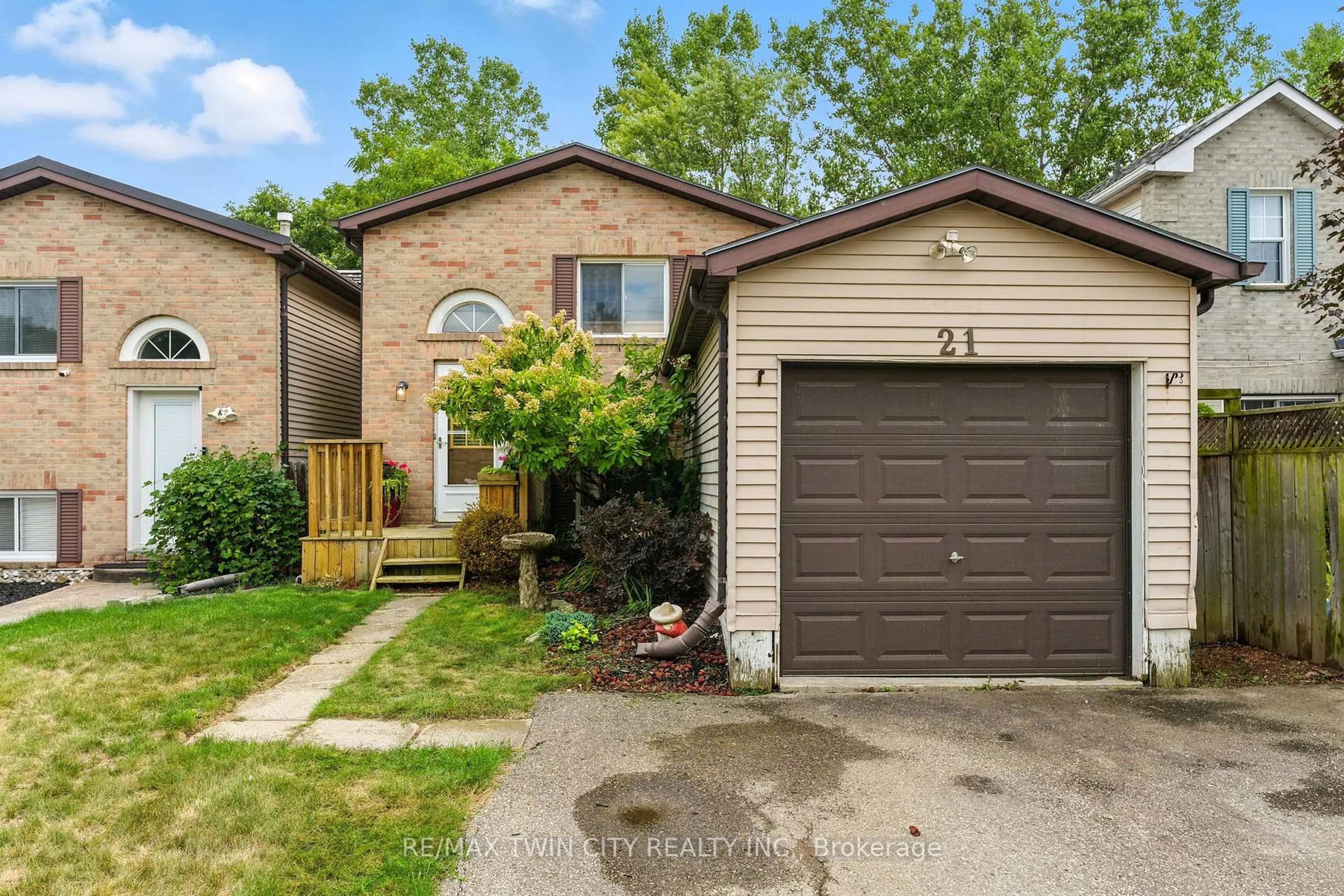 Unknown for 21 D'aubigny Rd, Brantford Ontario N3T 6J2