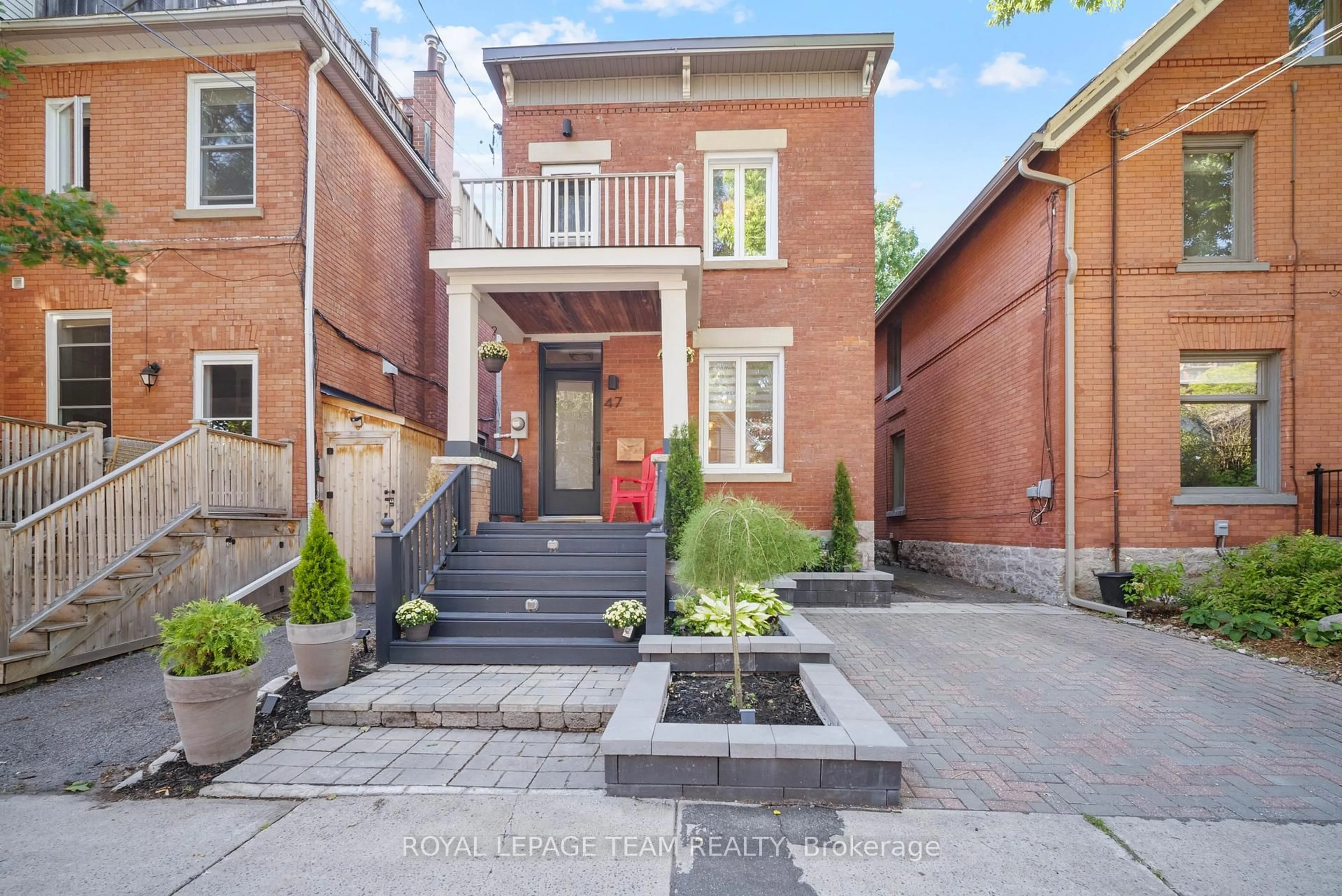 Home with brick exterior material, street for 47 Second Ave, Ottawa Ontario K1S 2H2