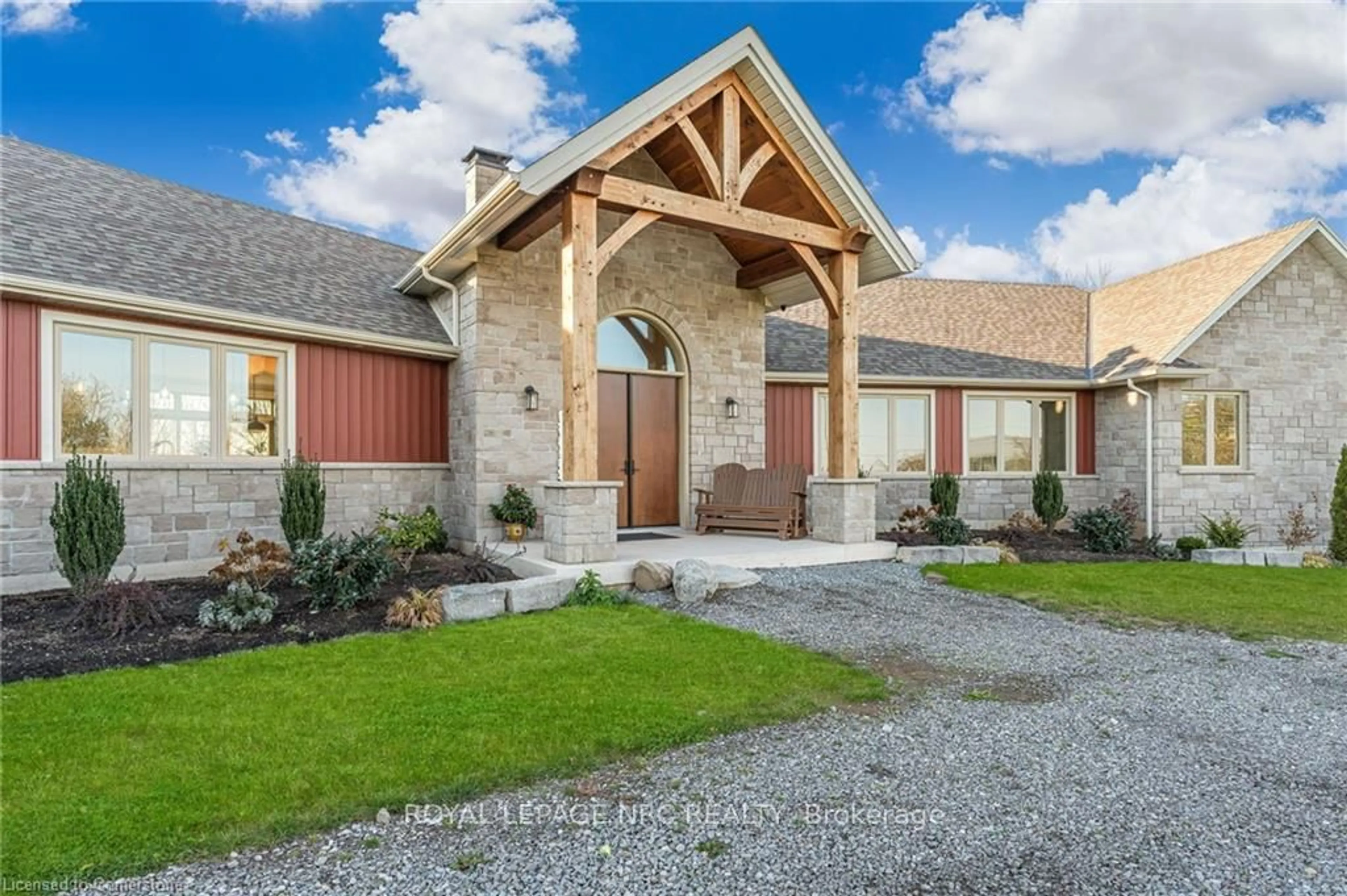 Home with brick exterior material, unknown for 4844 Cherry Ave, Lincoln Ontario L0R 1B1