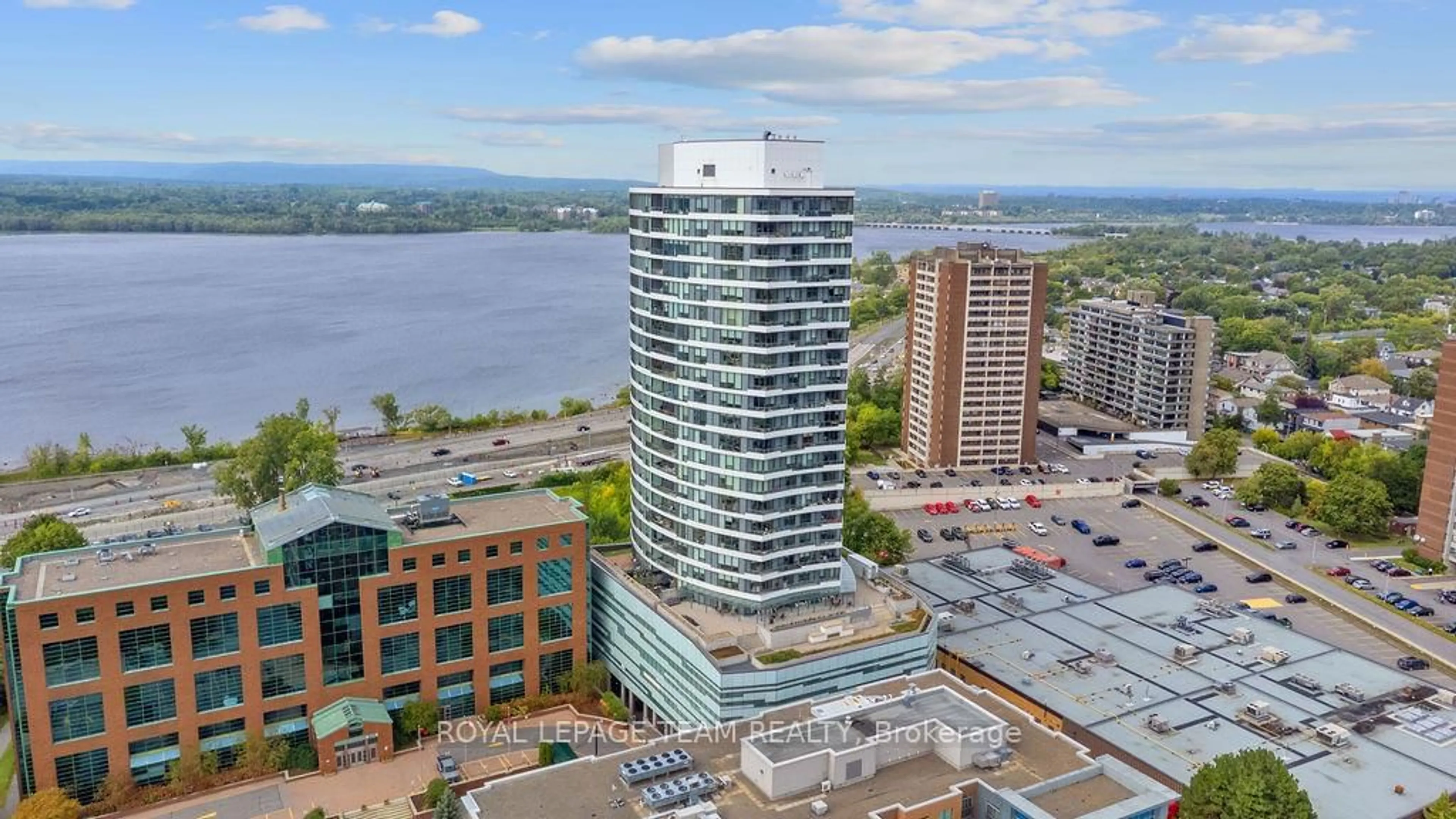 A pic from outside/outdoor area/front of a property/back of a property/a pic from drone, water/lake/river/ocean view for 485 Richmond Rd #1107, Ottawa Ontario K2A 3W9