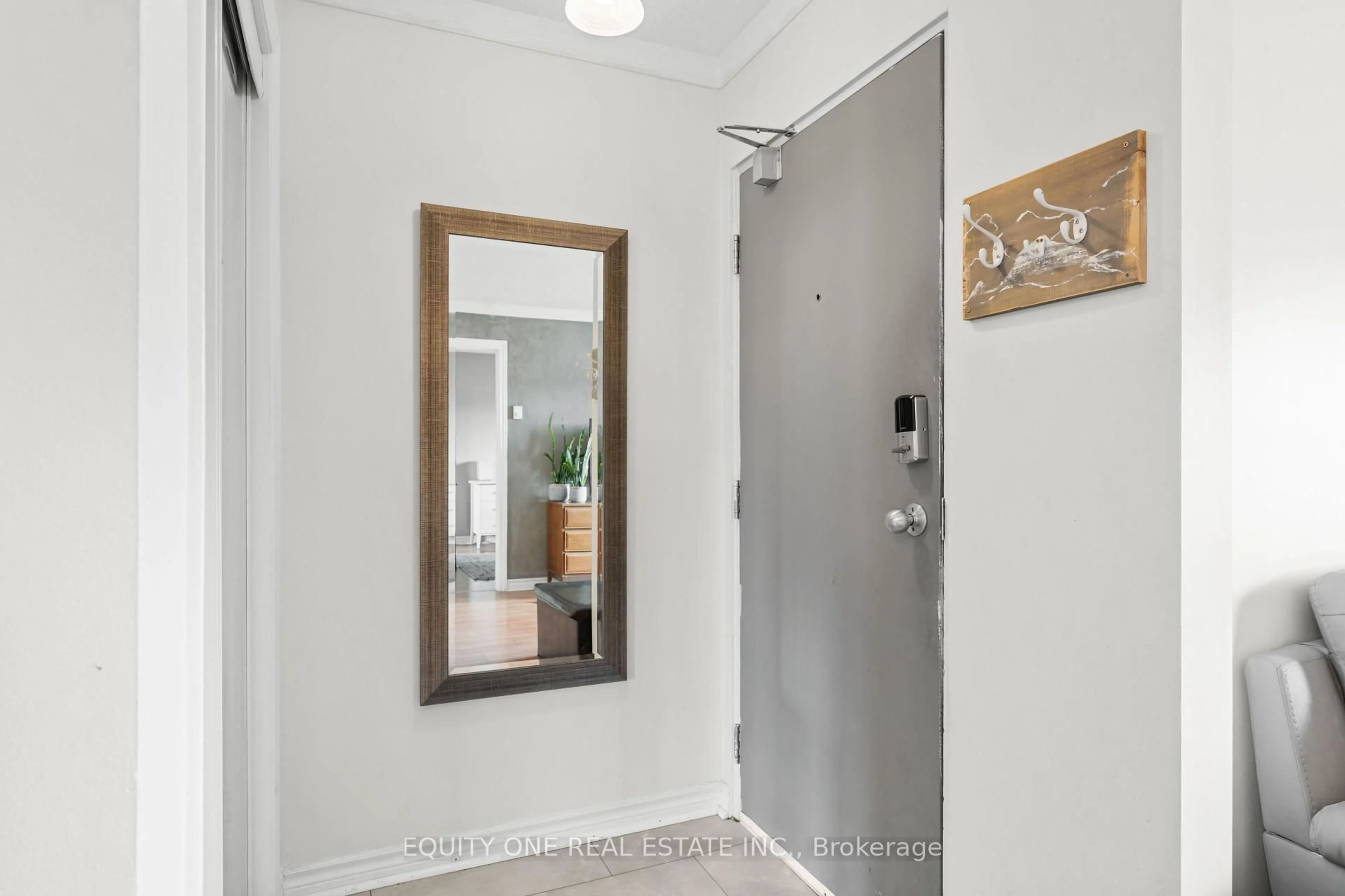 Indoor entryway for 185 Du Comte Street Rd #202A, Alfred and Plantagenet Ontario K0B 1L0