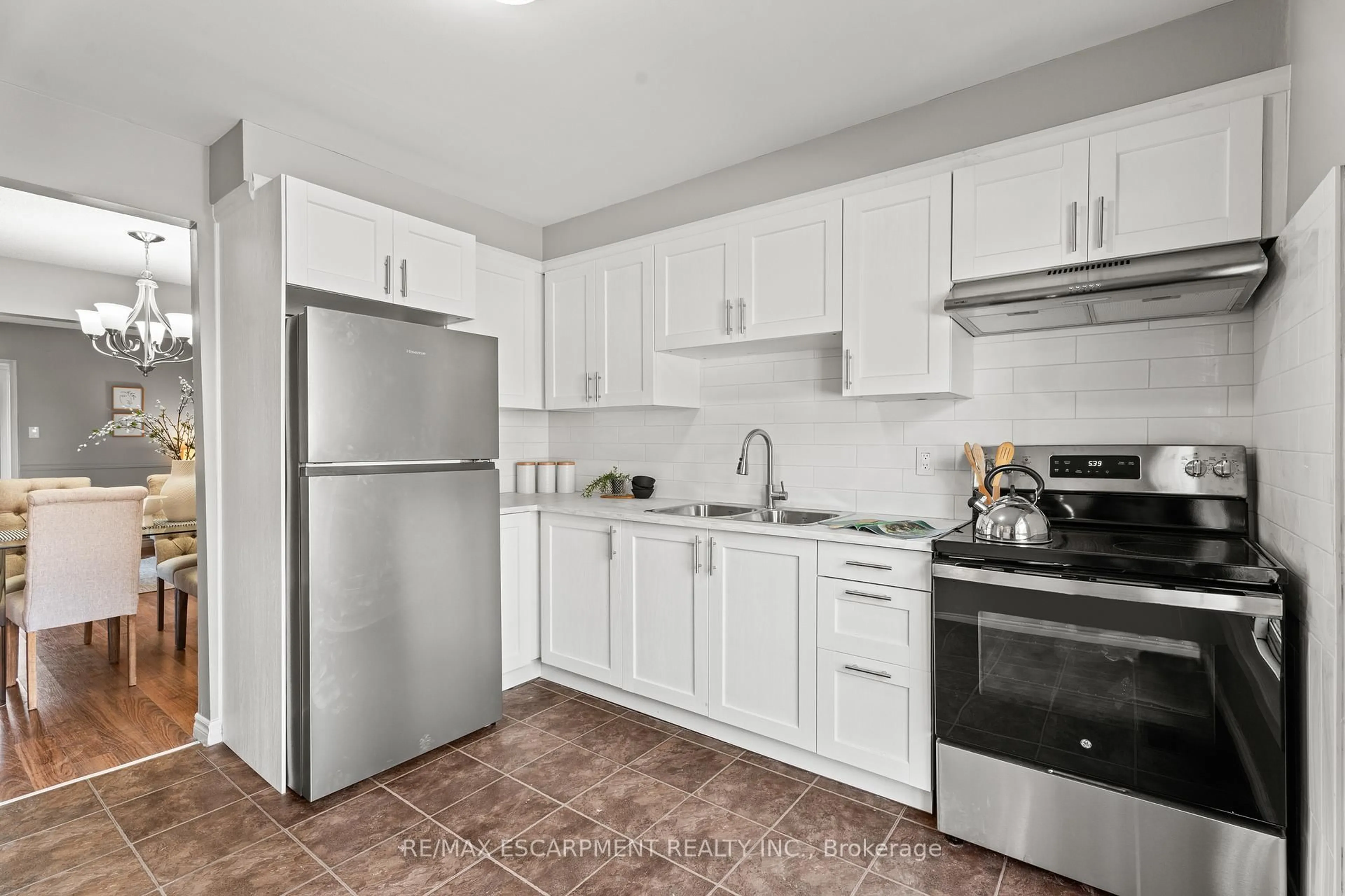 Standard kitchen, unknown for 1301 Upper Gage Ave #33, Hamilton Ontario L8W 1E5