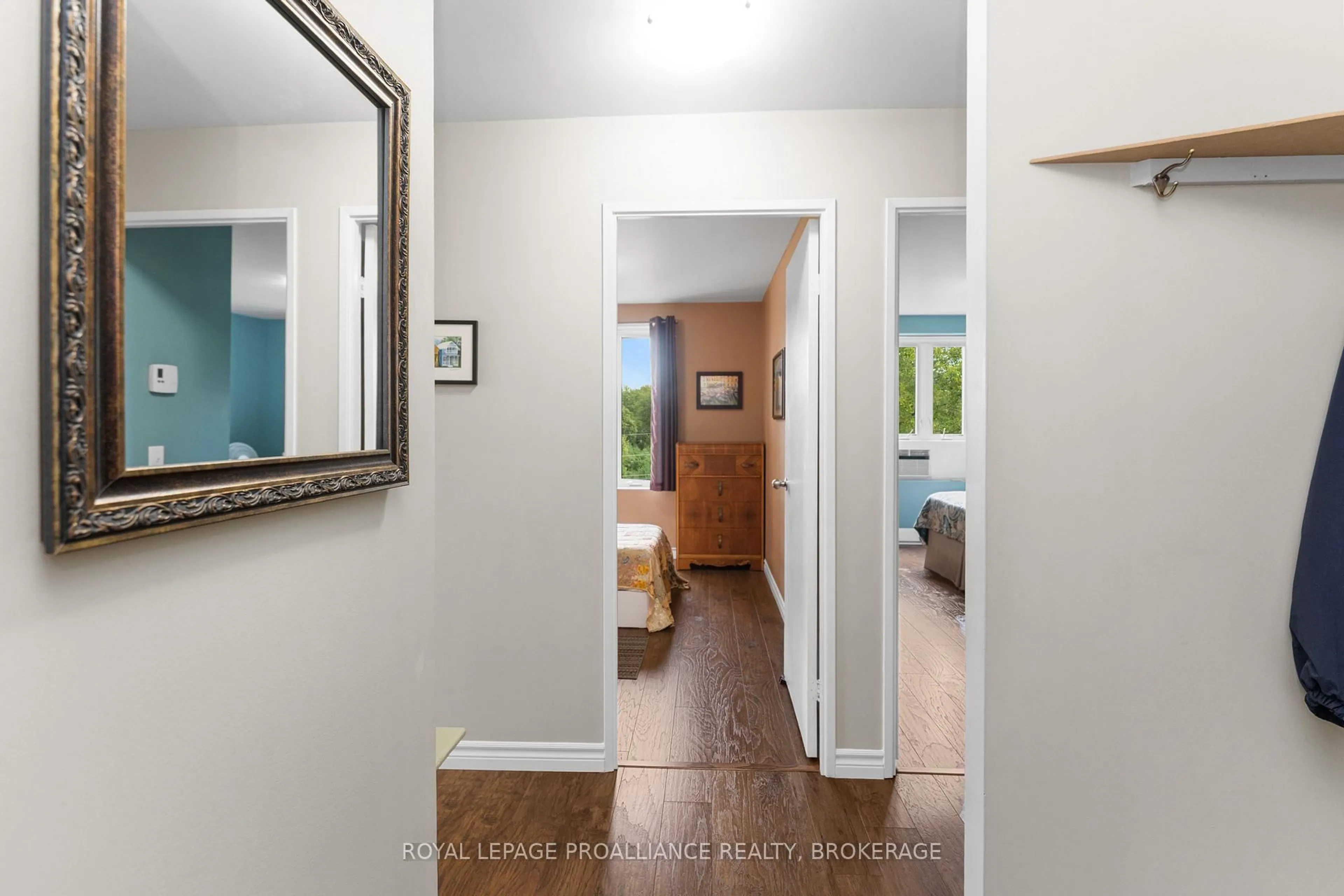 Indoor entryway for 358 Queen Mary Rd #515, Kingston Ontario K7M 7E8