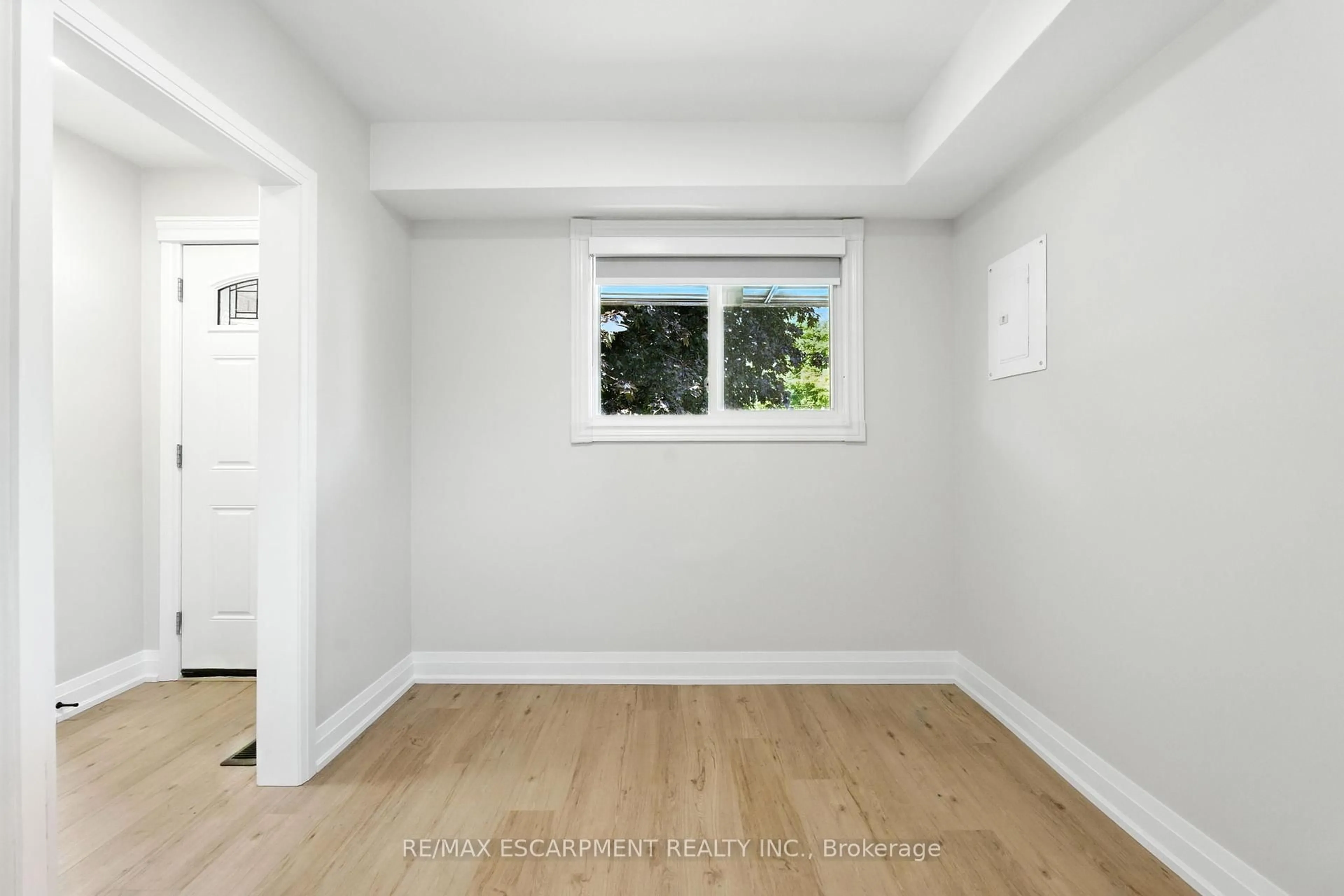 A pic of a room for 929 UPPER OTTAWA St, Hamilton Ontario L8T 3V6