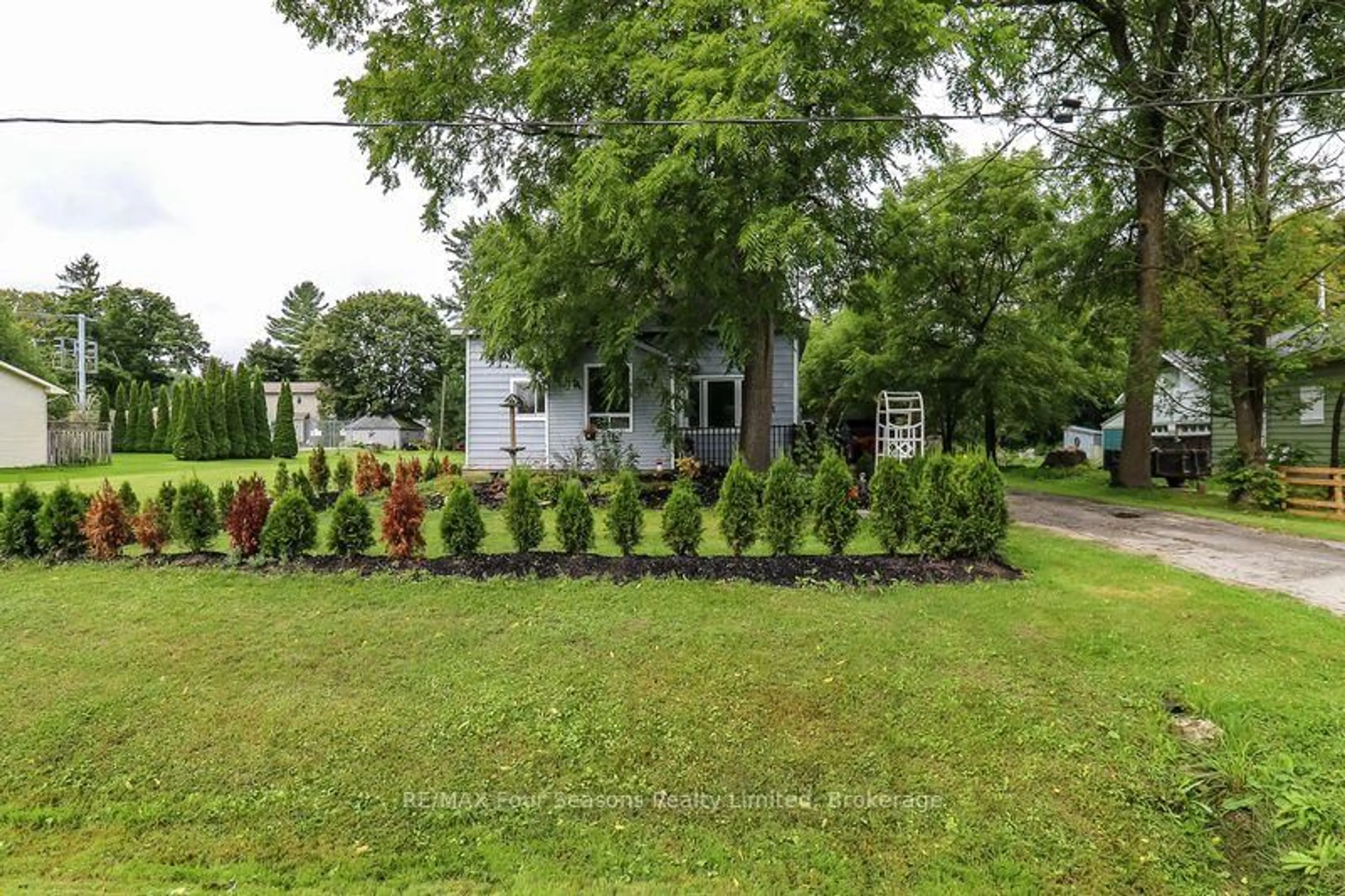 Unknown for 96 Lorne St, Meaford Ontario N4L 1E9