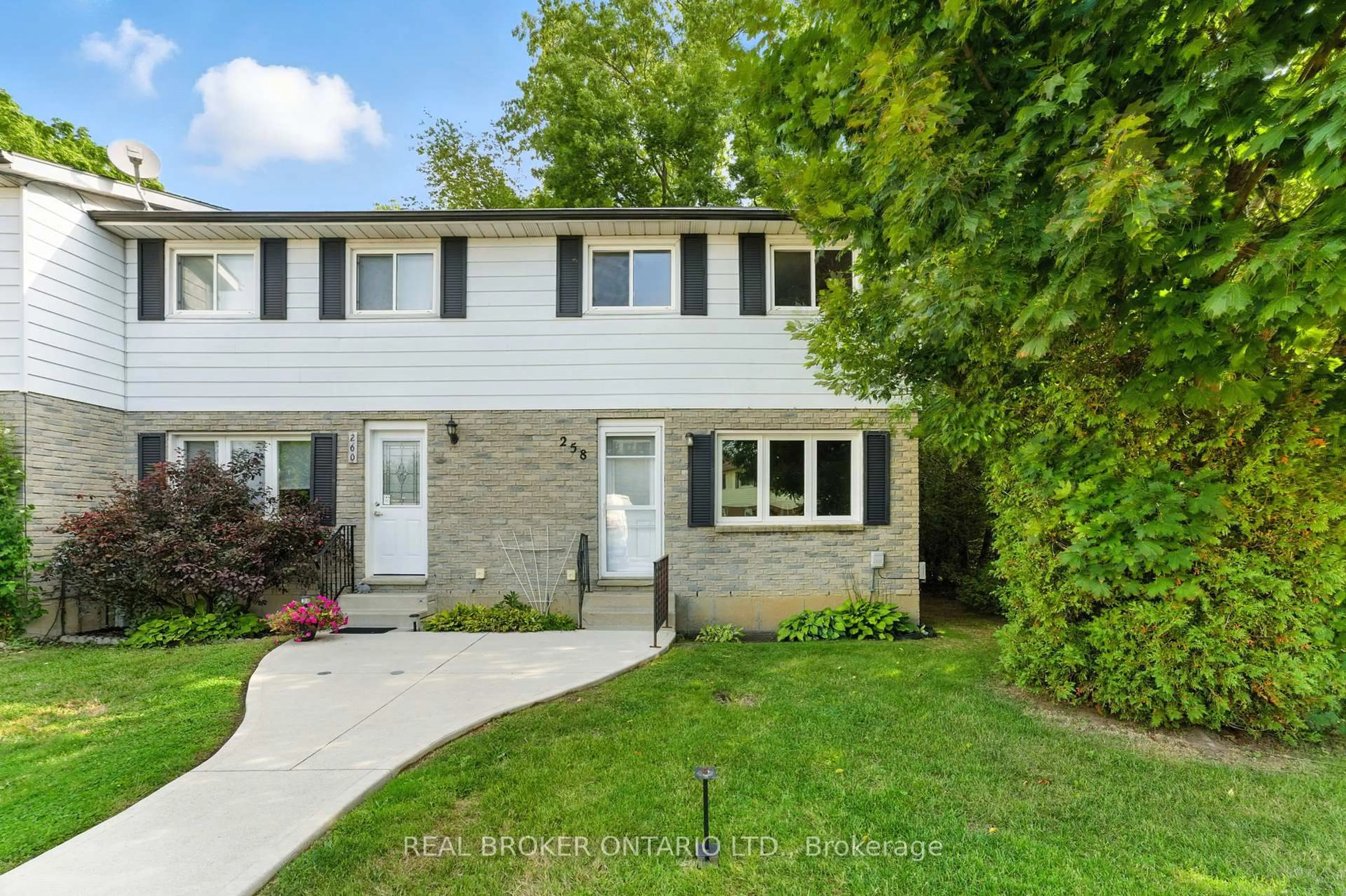Home with vinyl exterior material, street for 258 Richardson Dr #U6, Norfolk Ontario N0A 1N4