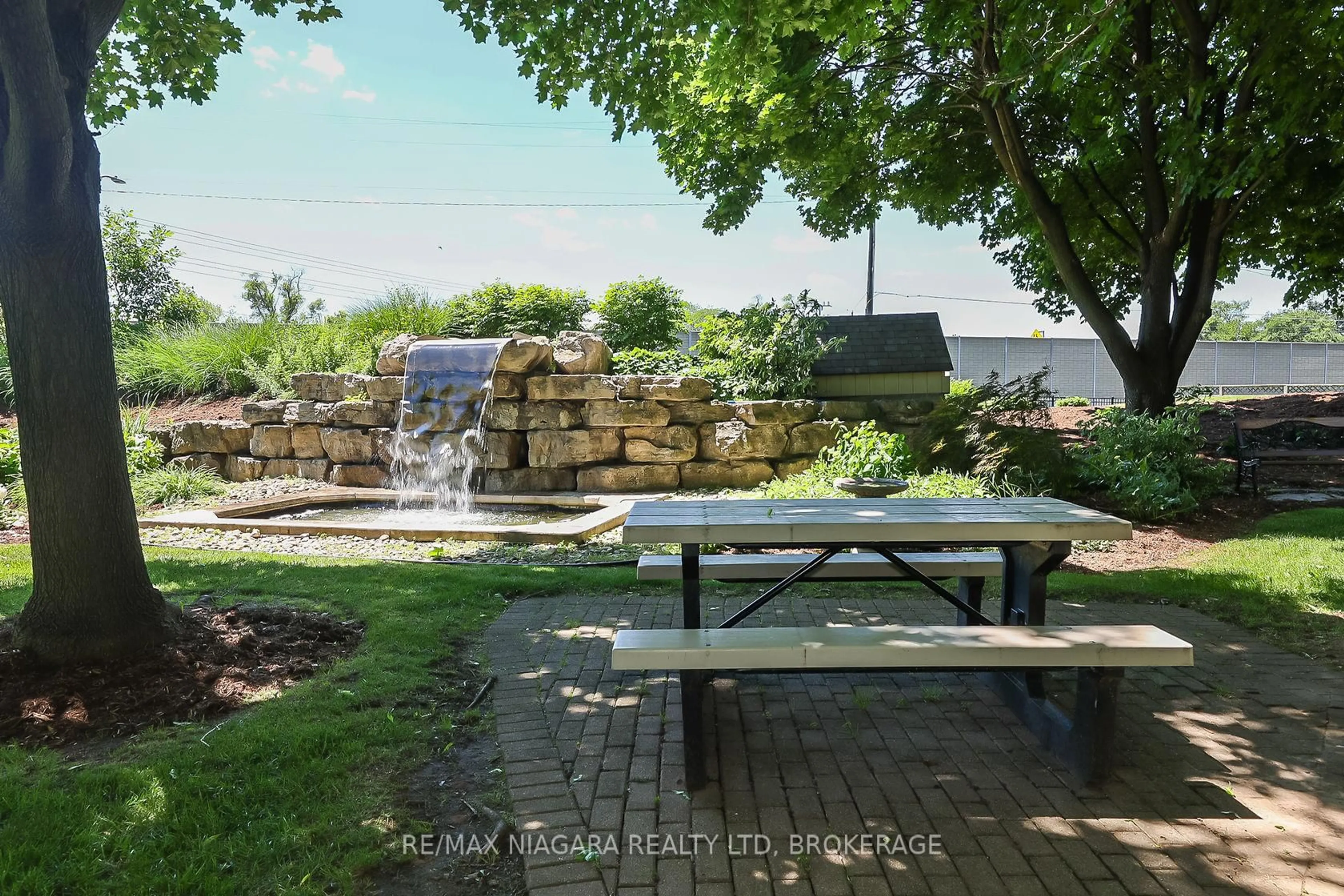 Patio, water/lake/river/ocean view for 81 Scott St #911, St. Catharines Ontario L2N 7L5