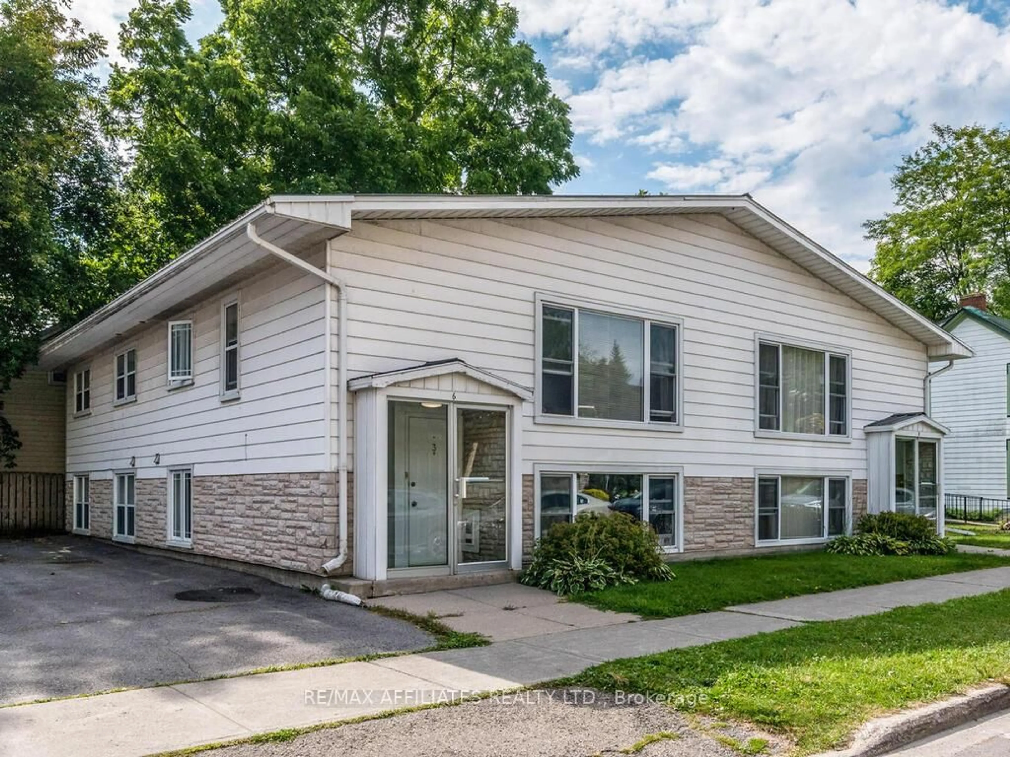 Home with vinyl exterior material, street for 6-8 Market Sq, Perth Ontario K7H 1V7