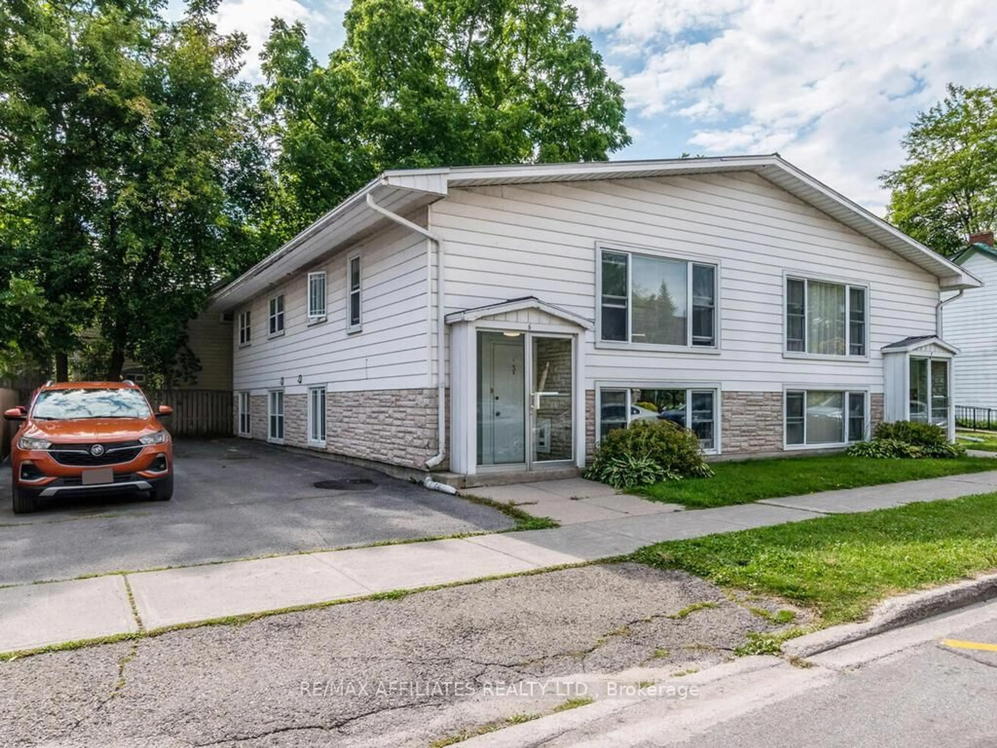 Home with vinyl exterior material, street for 6-8 Market Sq, Perth Ontario K7H 1V7