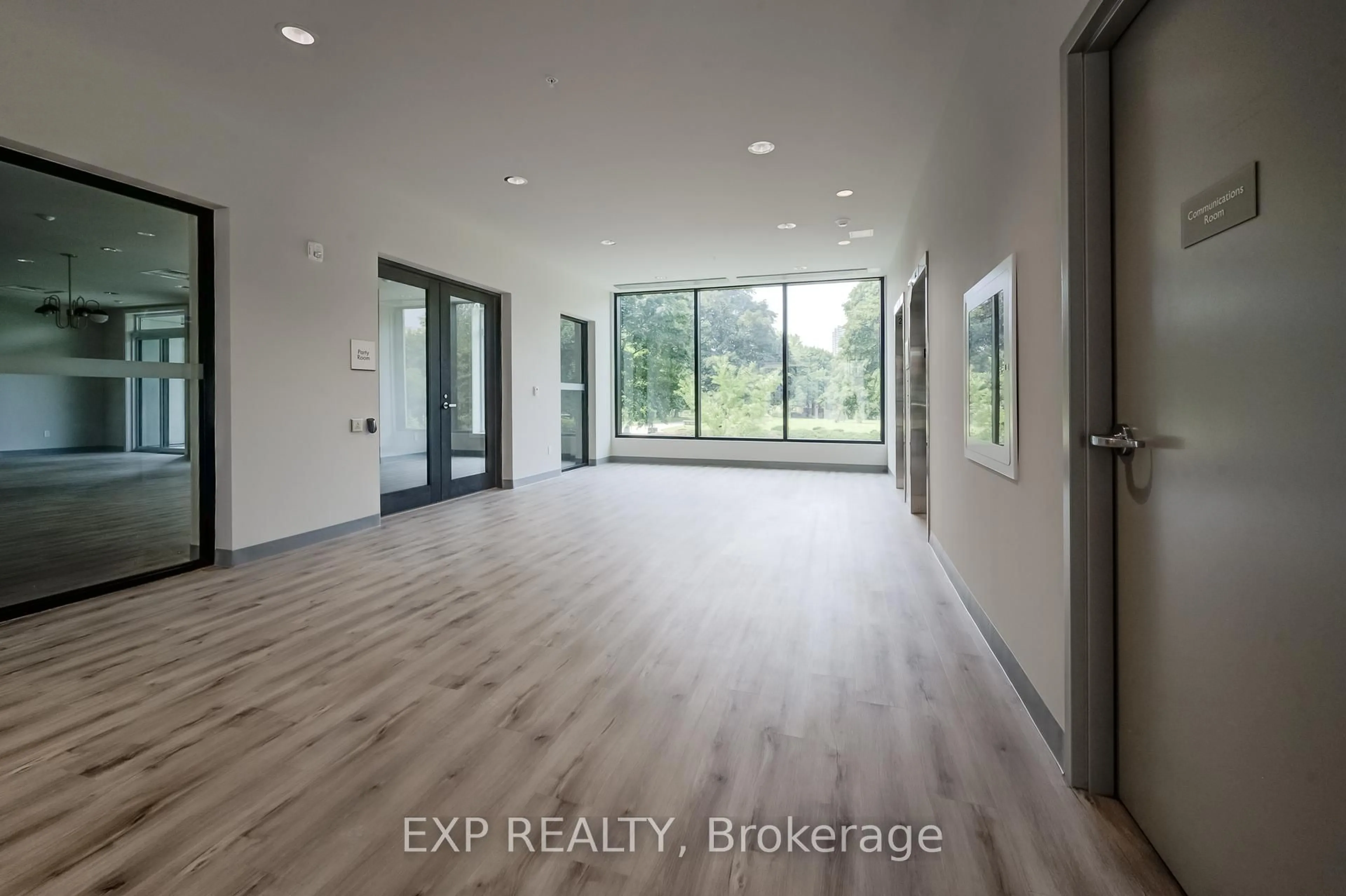 A pic of a room for 103 Roger St #516, Waterloo Ontario N2J 1A4