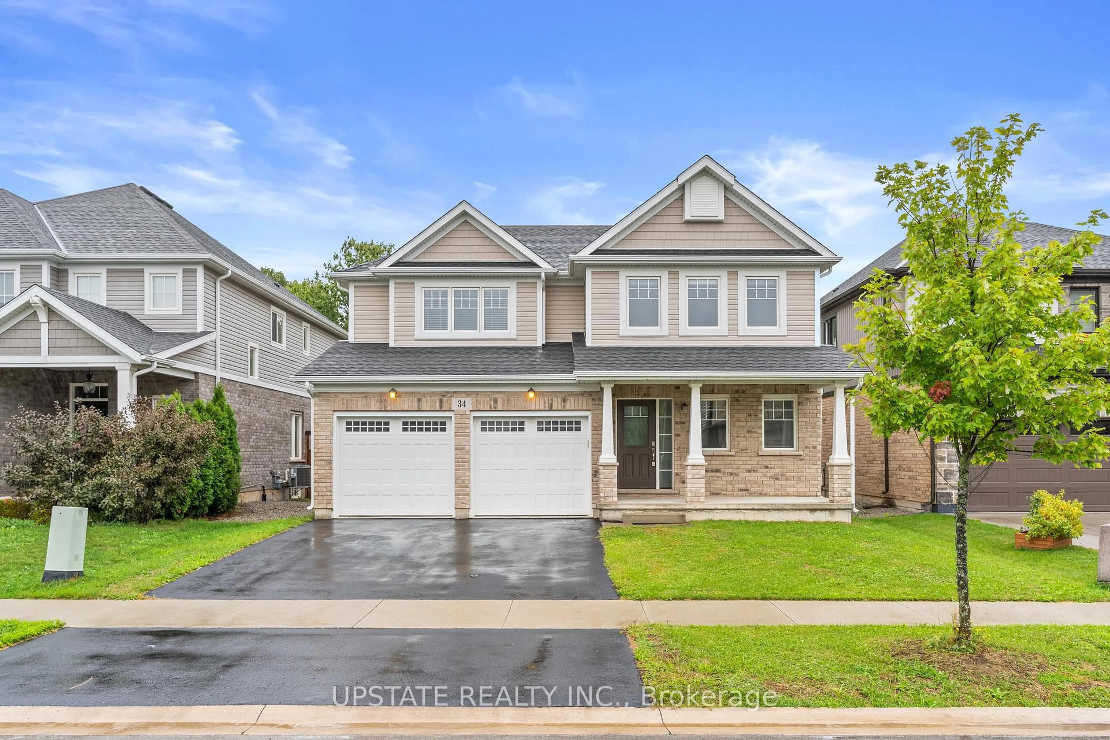 Home with brick exterior material, street for 34 Crow St, Welland Ontario L3C 0E4