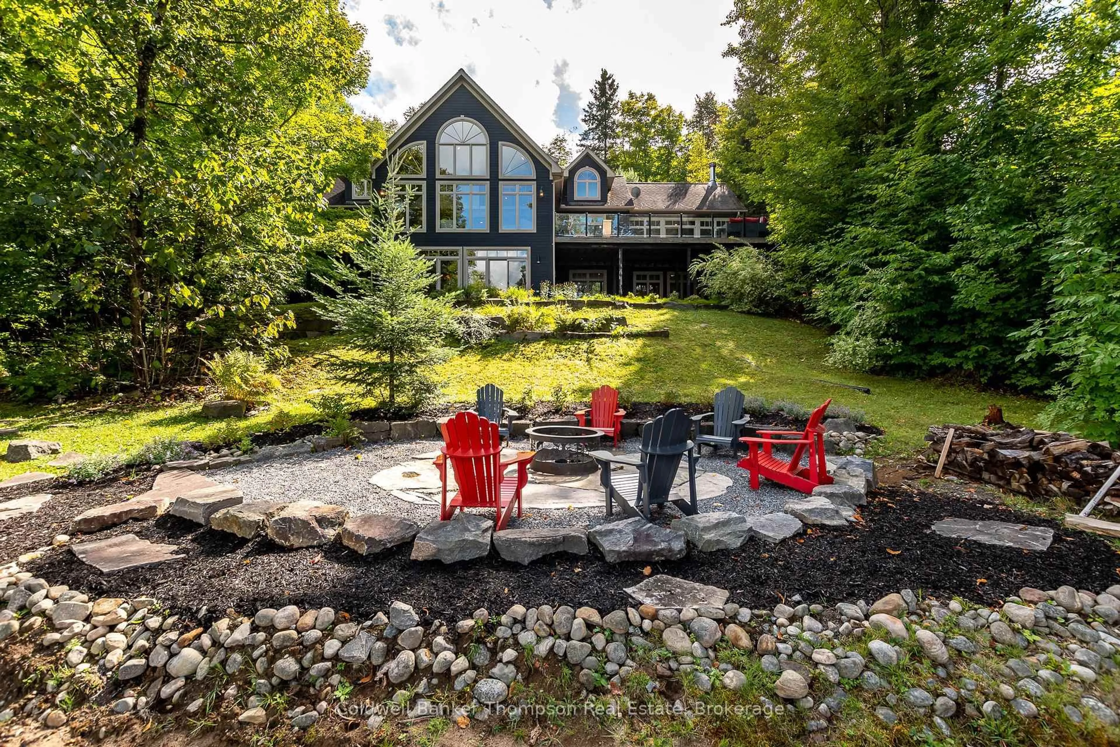 Patio, water/lake/river/ocean view for 386 Swallowdale Rd, Huntsville Ontario P1H 0A5