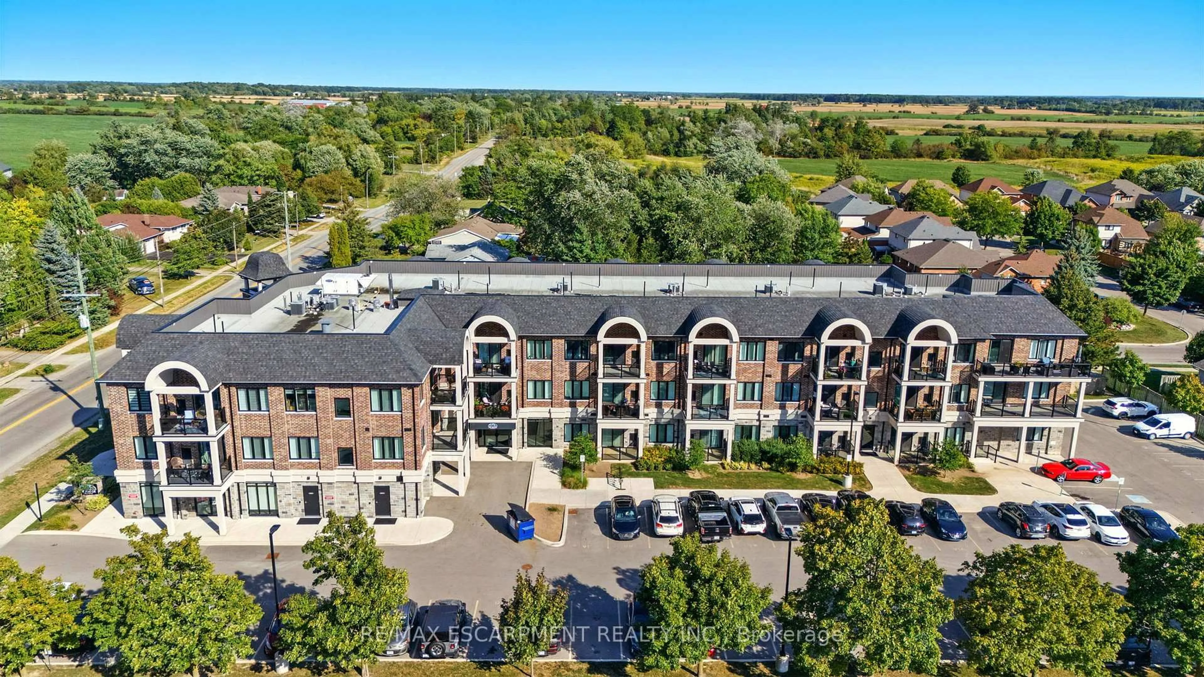 A pic from outside/outdoor area/front of a property/back of a property/a pic from drone, city buildings view from balcony for 2605 BINBROOK Rd #211, Hamilton Ontario L0R 1C0