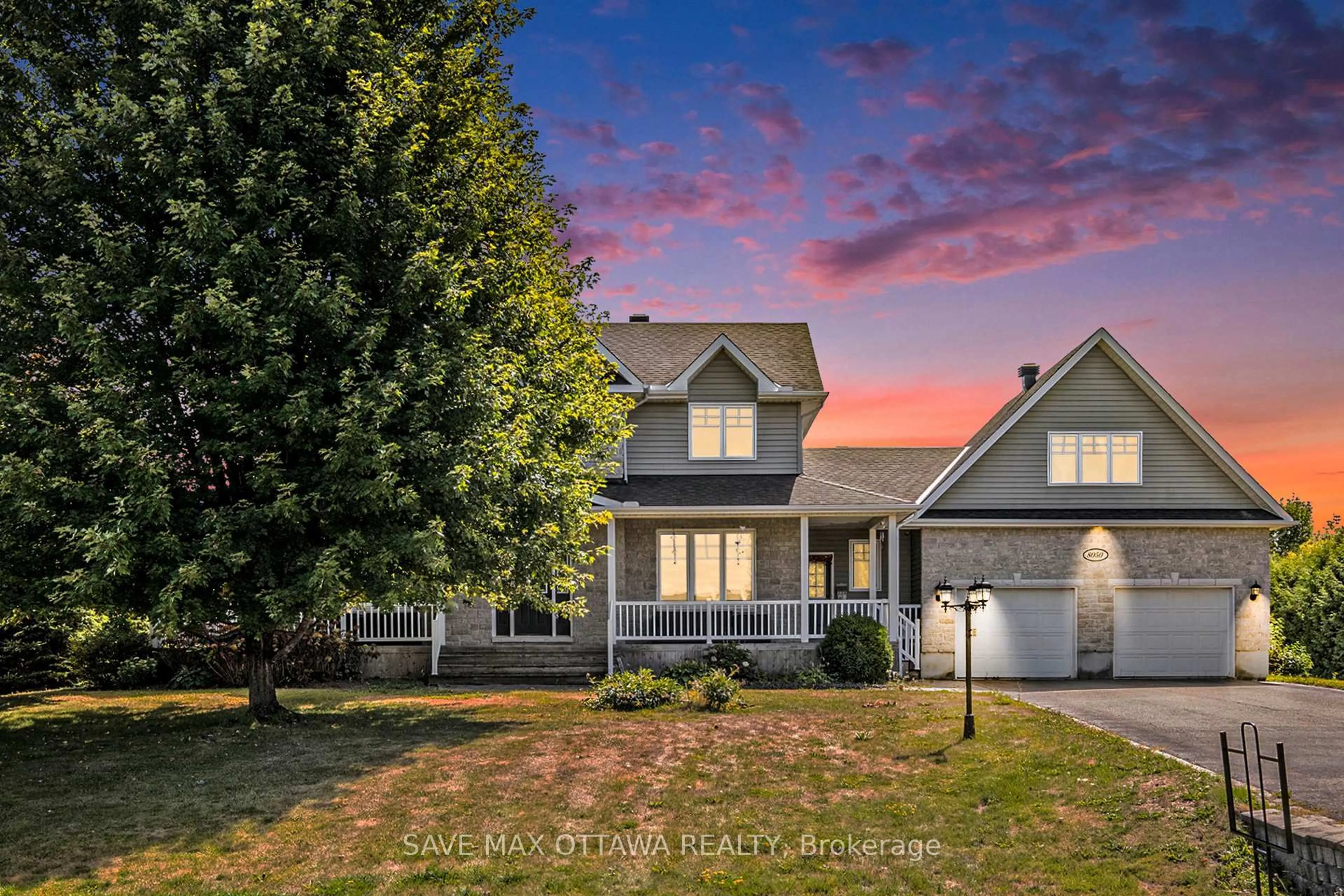 A pic from outside/outdoor area/front of a property/back of a property/a pic from drone, street for 8050 Craig Farm Dr, Metcalfe Ontario K0A 2P0