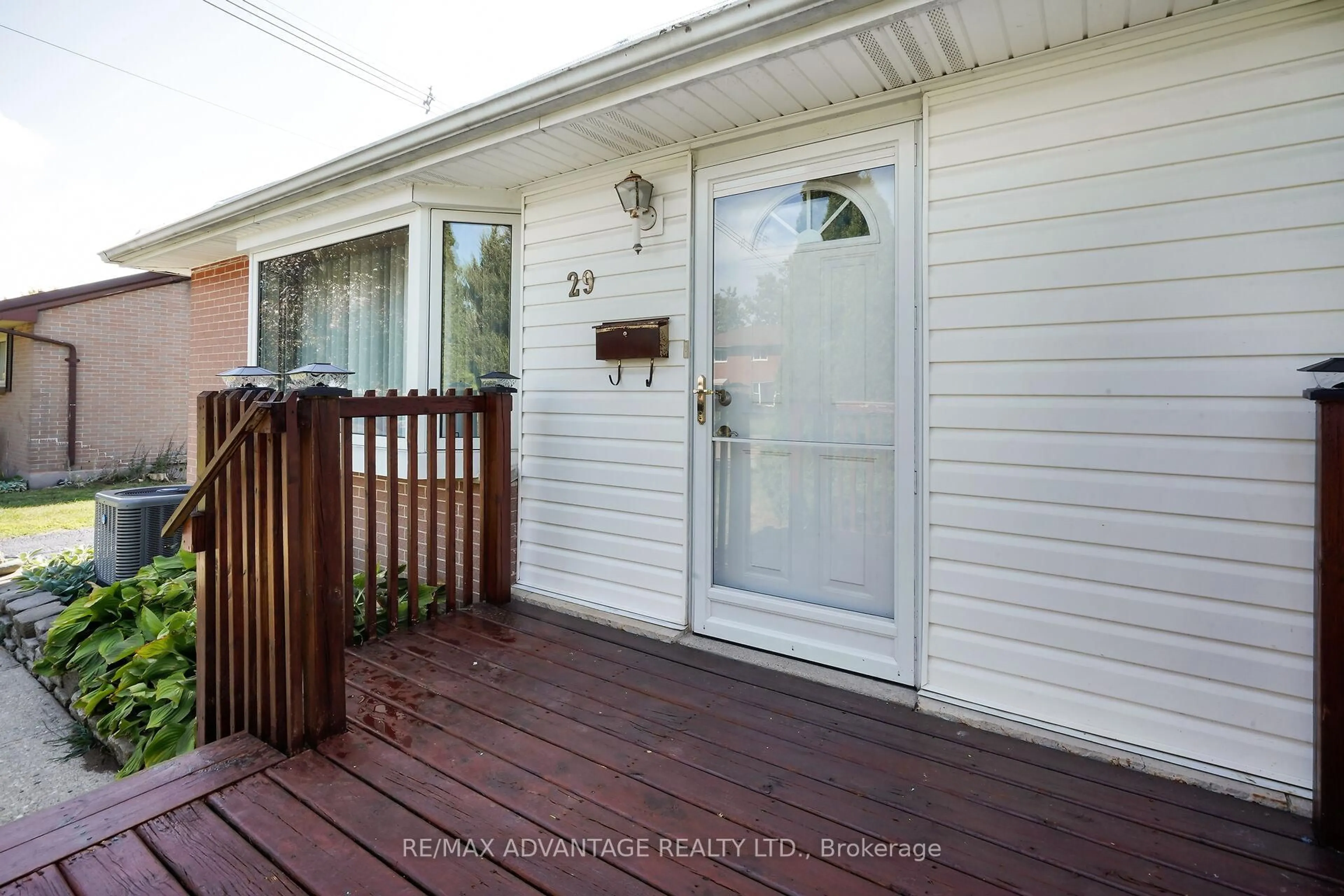 Patio, street for 29 Langton Rd, London East Ontario N5V 2L9