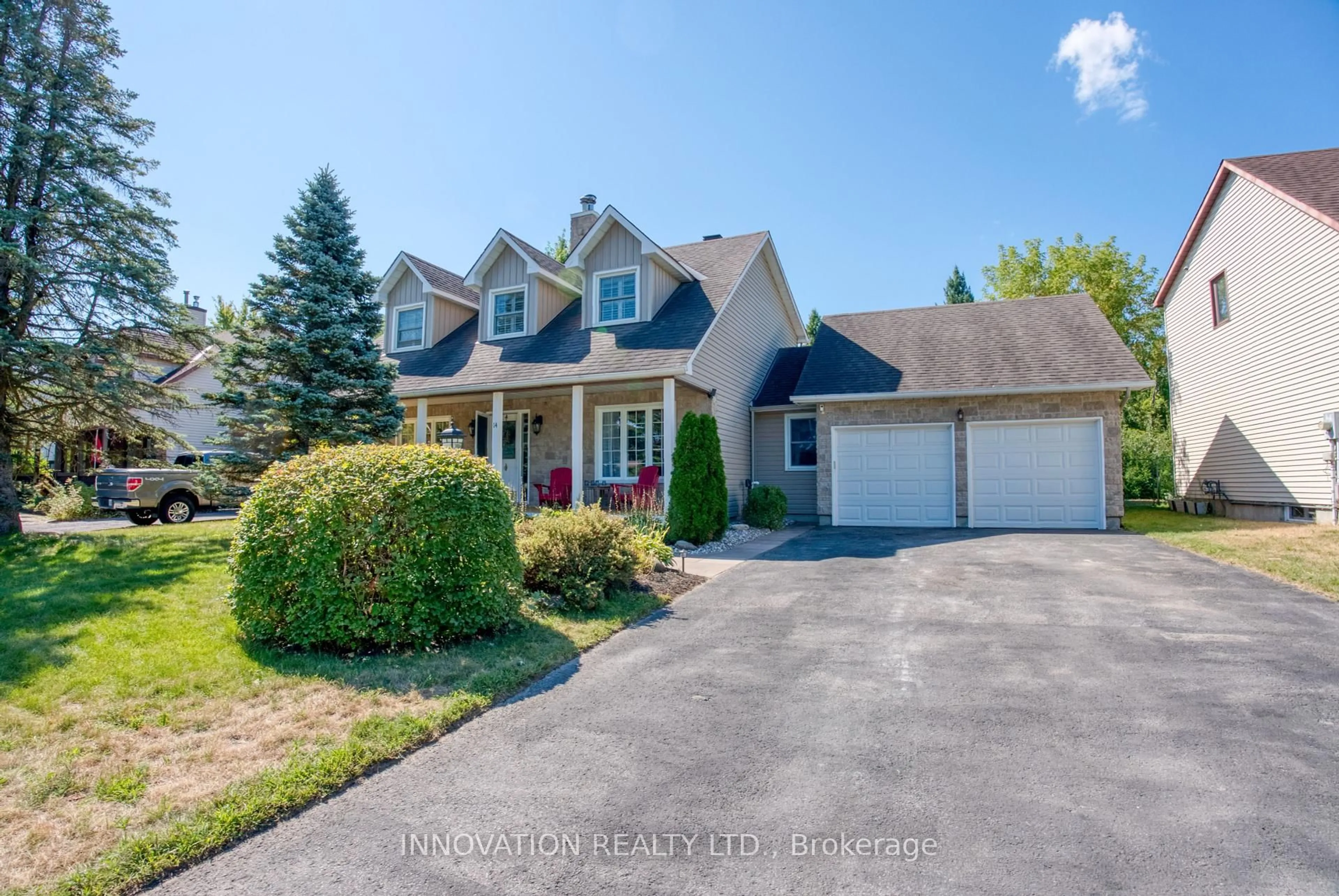 A pic from outside/outdoor area/front of a property/back of a property/a pic from drone, street for 14 Etta St, Stittsville Ontario K2S 1X5