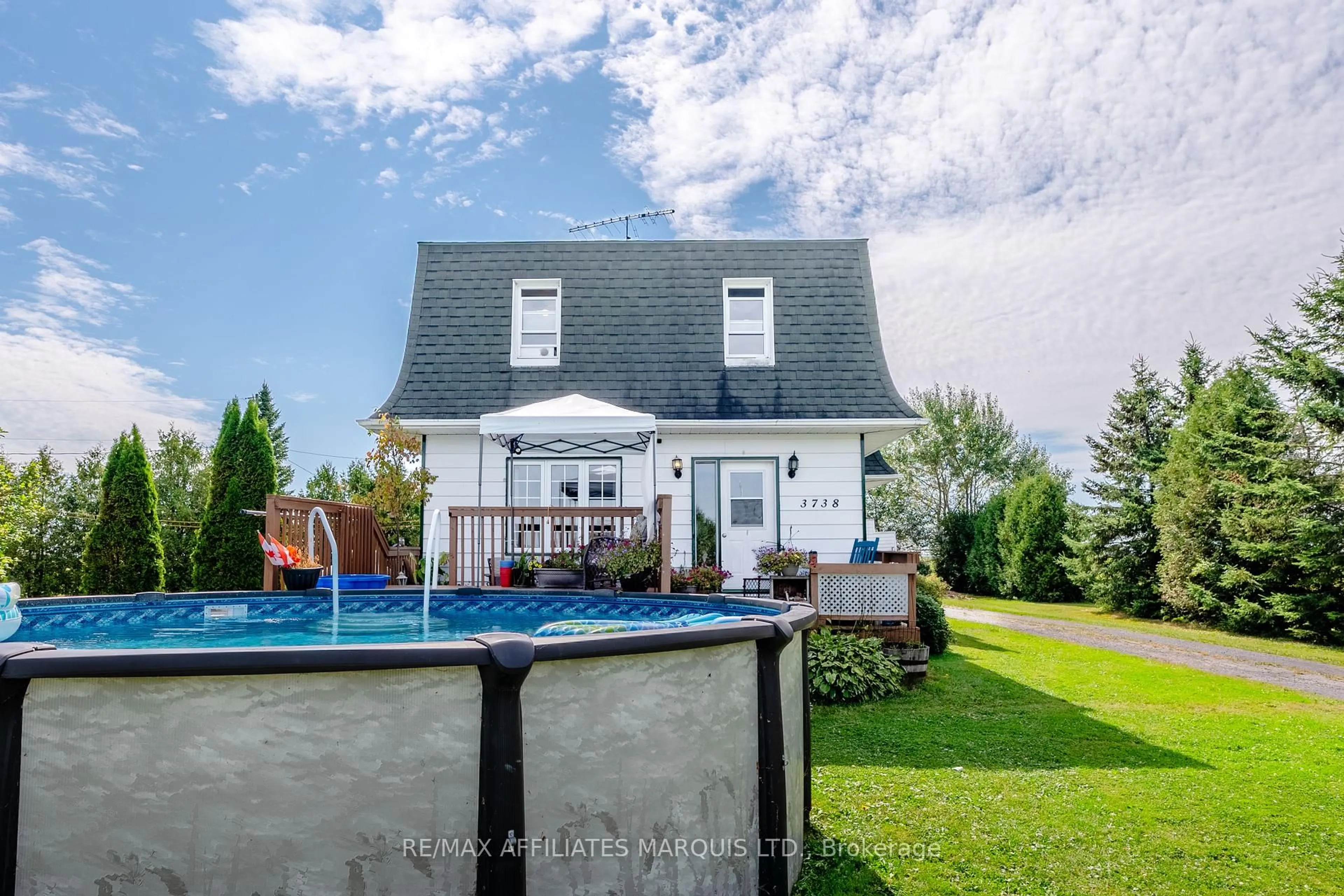 A pic from outside/outdoor area/front of a property/back of a property/a pic from drone, unknown for 3738 Concession 19 Rd, The Nation Ontario K0C 2B0