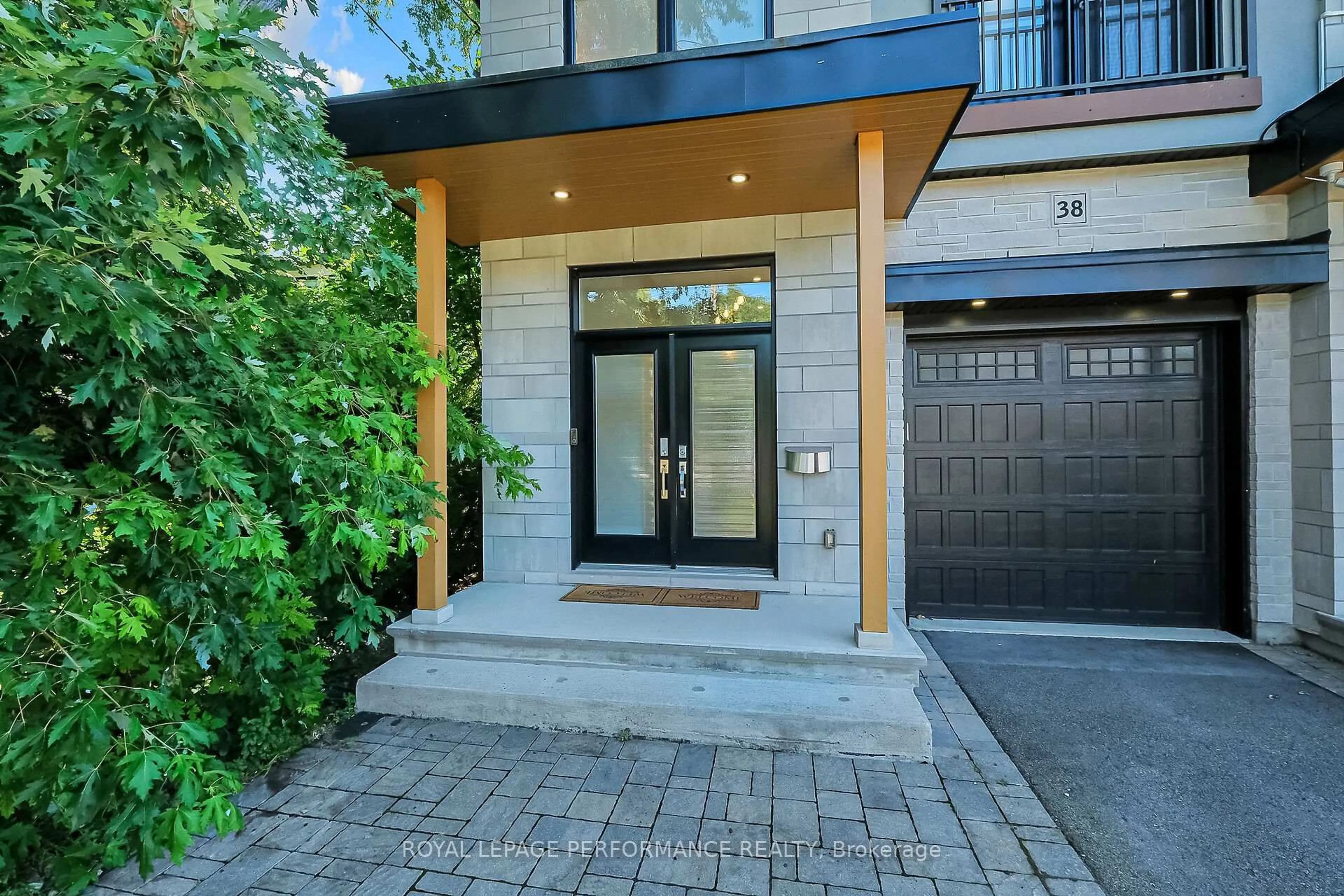 Unknown for 38 Sunnymede Ave, Ottawa Ontario K1Y 2L3
