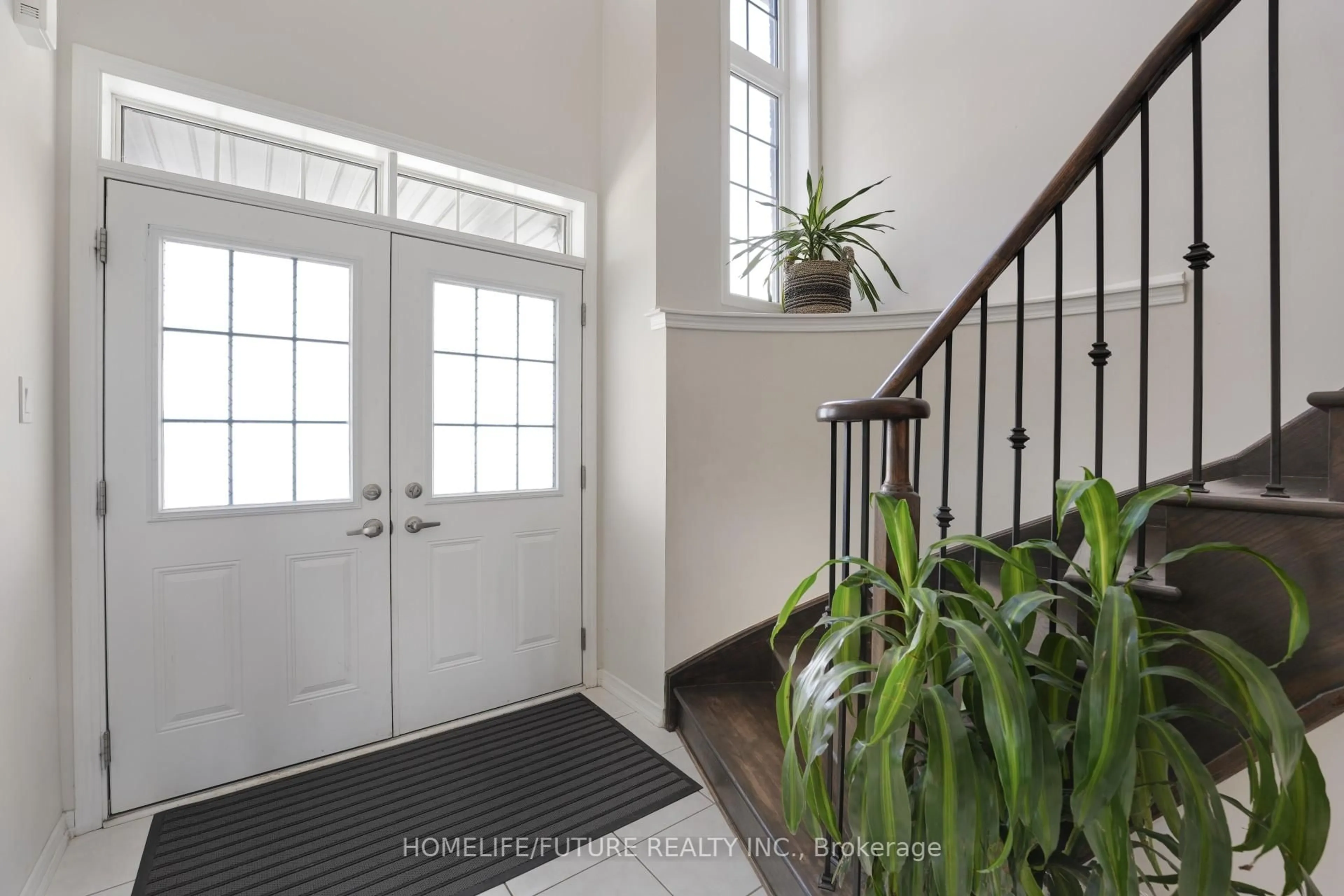 Indoor entryway for 51 Anderson Rd, Brant Ontario N3T 0S2