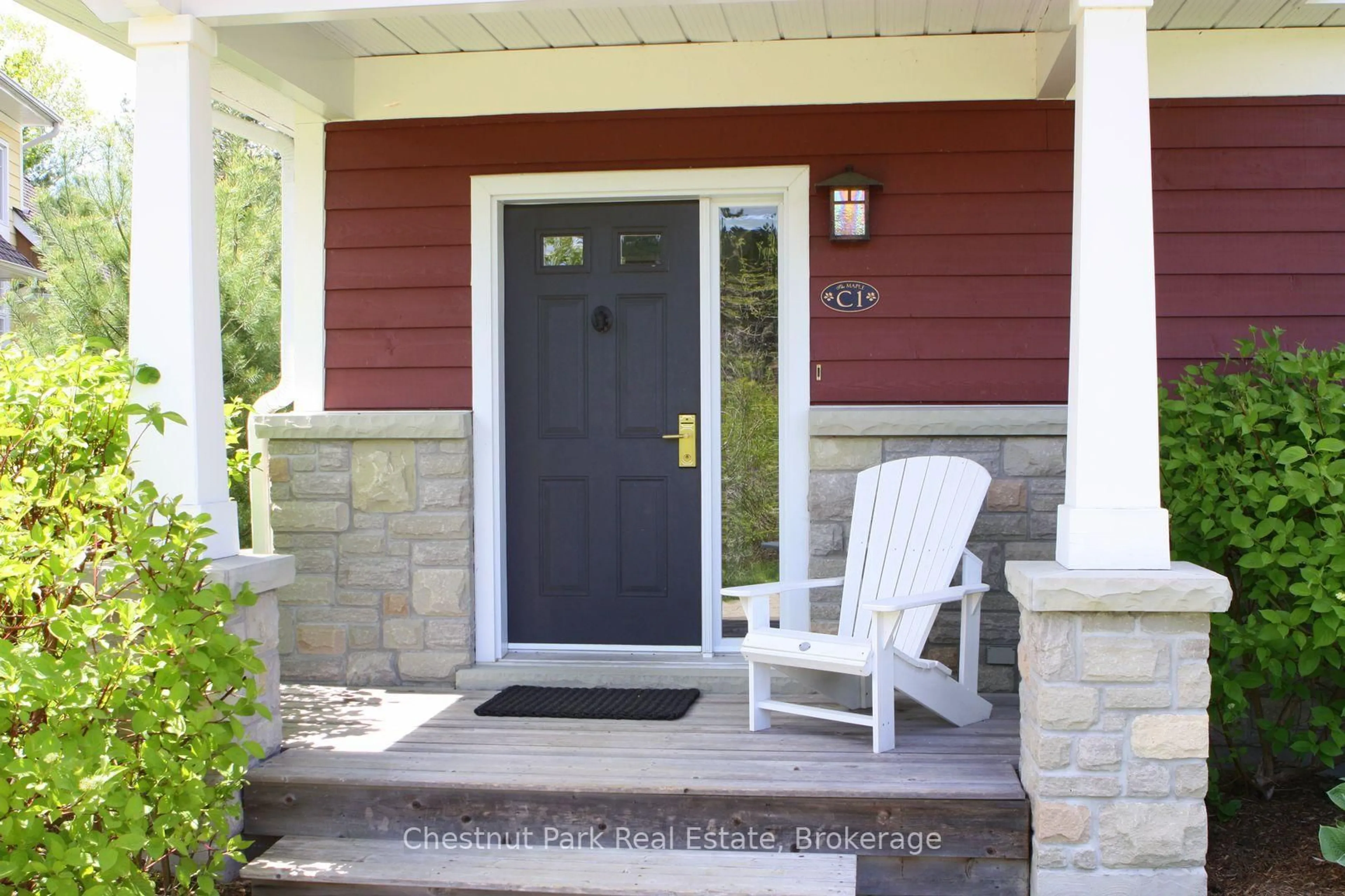 Indoor entryway for 1020 BIRCH GLEN MAPLE COTTAGE WEEK 9 Rd, Lake of Bays Ontario P0B 1A0