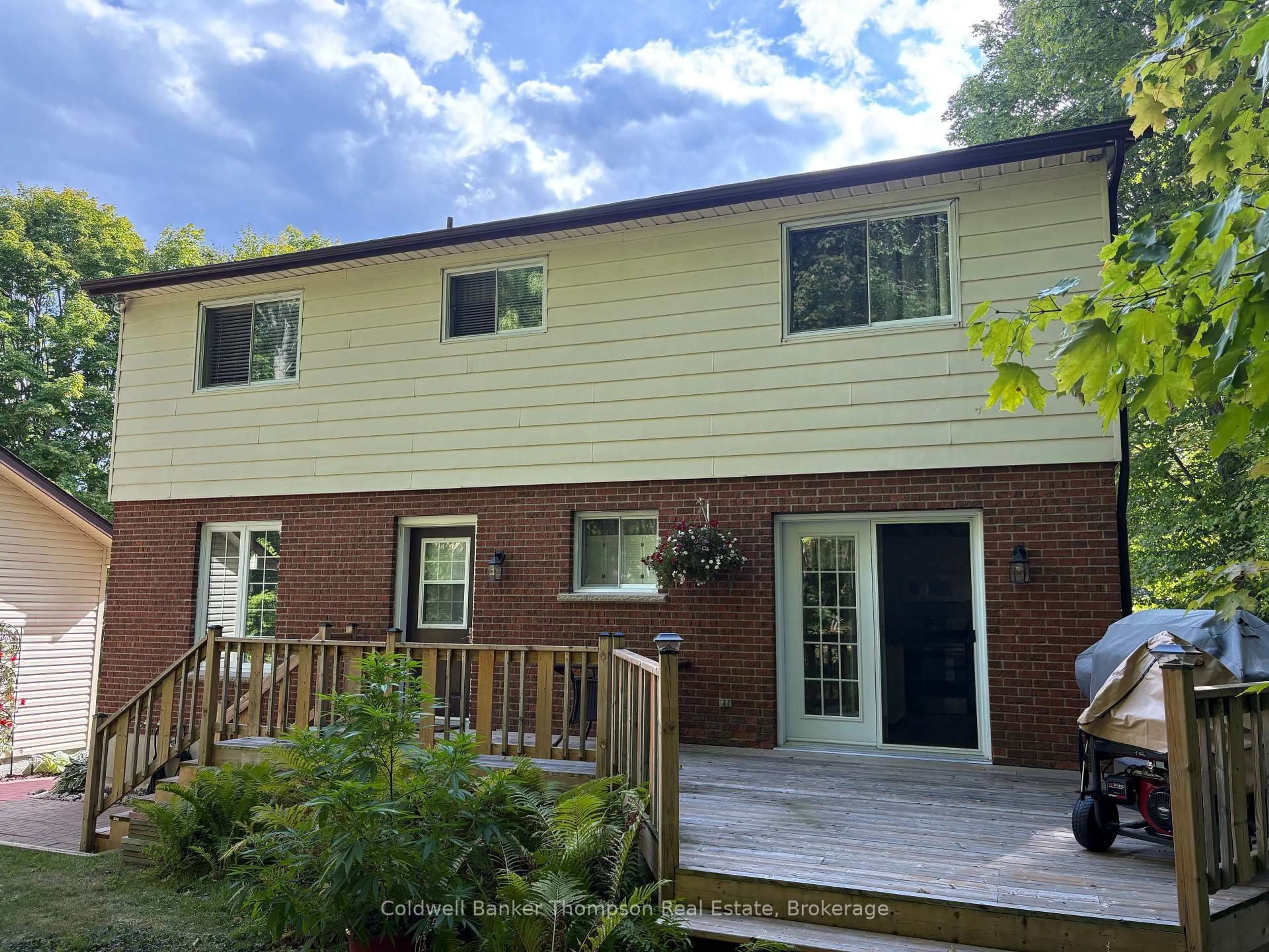 Unknown for 15 Birchwood Dr, Sundridge Ontario P0A 1Z0