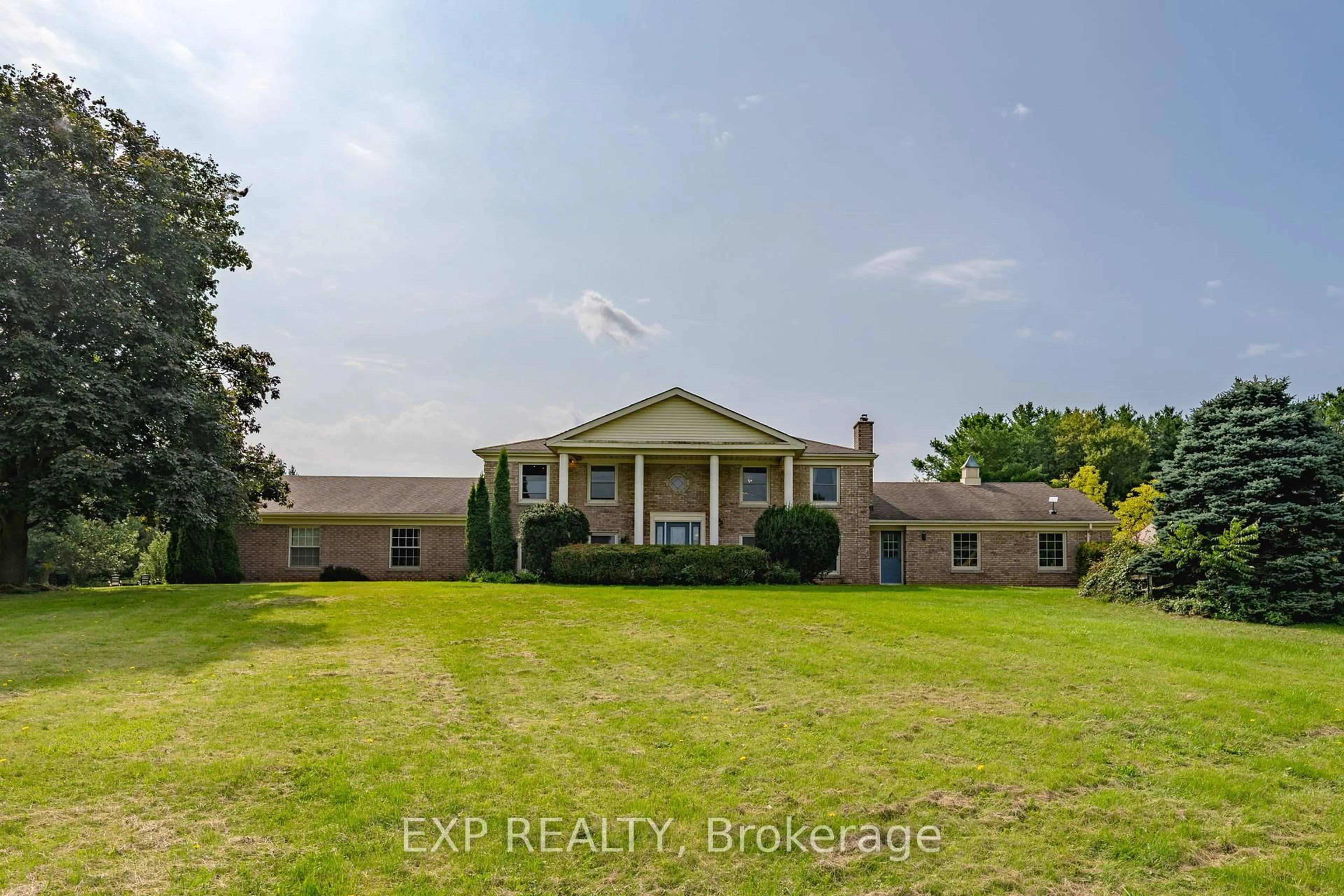 A pic from outside/outdoor area/front of a property/back of a property/a pic from drone, unknown for 8101 Decker Dr, Middlesex Centre Ontario N6P 1P3