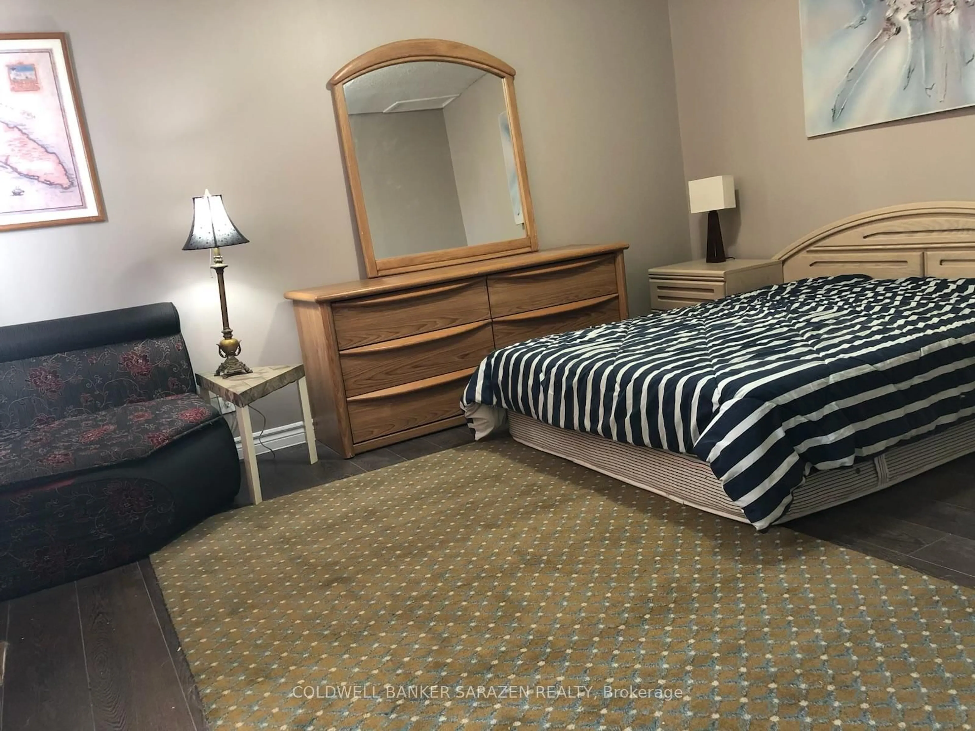 A pic of a room for 249-251 JOFFRE BELANGER Way, Ottawa Ontario K1L 5K9