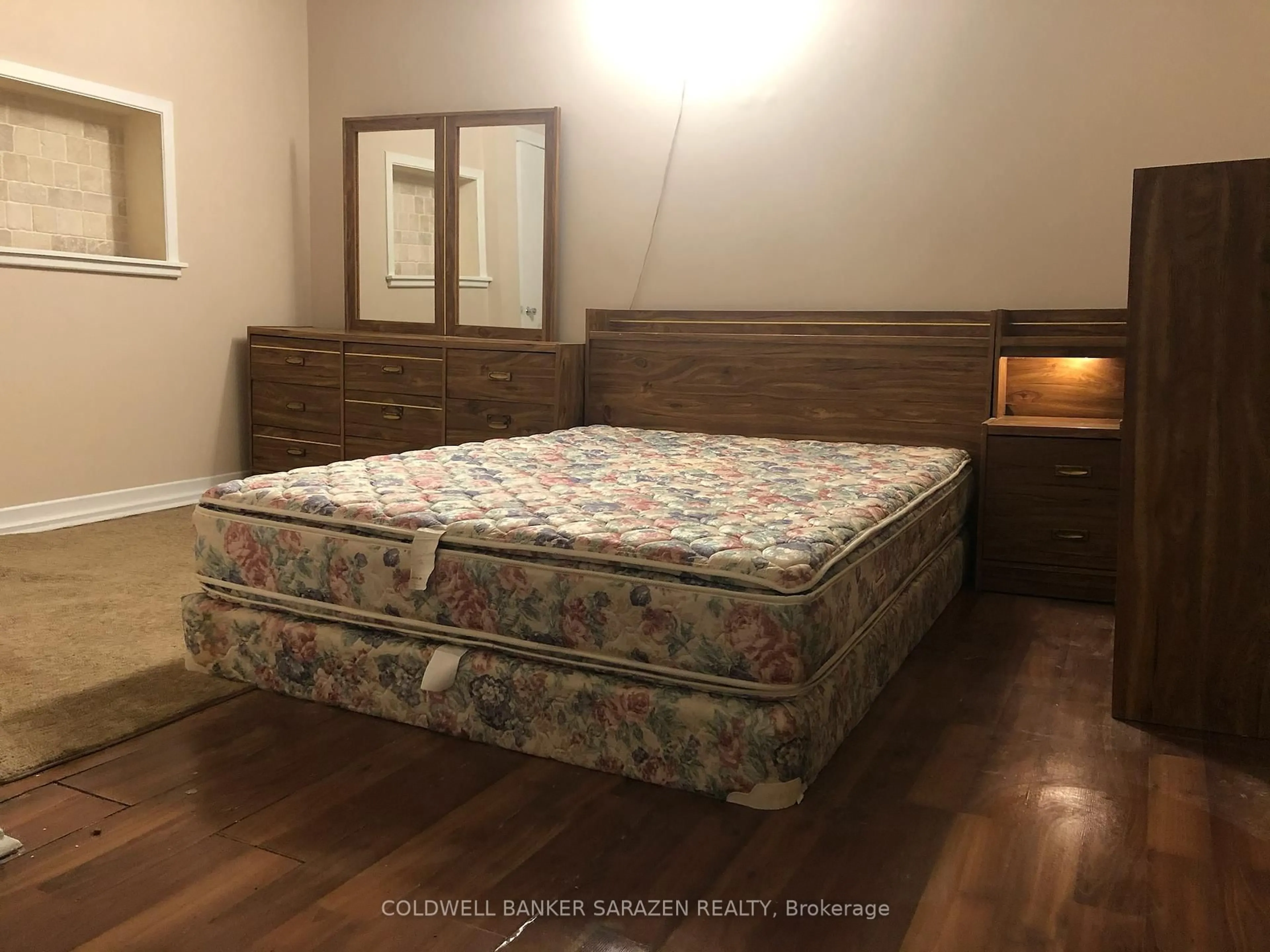 Bedroom with bed, wood/laminate floor for 249-251 JOFFRE BELANGER Way, Ottawa Ontario K1L 5K9