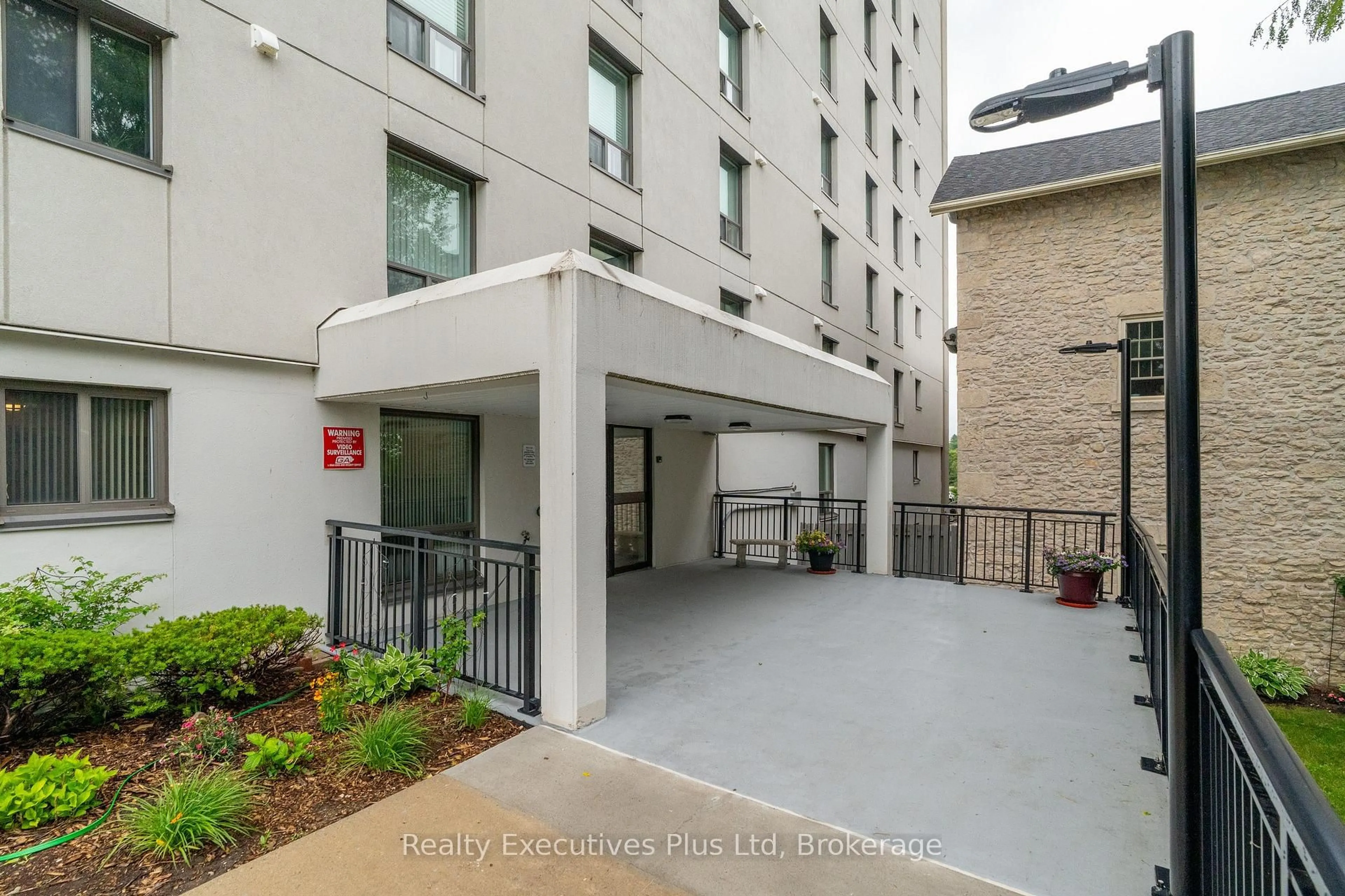 Unknown for 358 Waterloo Ave #902, Guelph Ontario N1H 7Y3