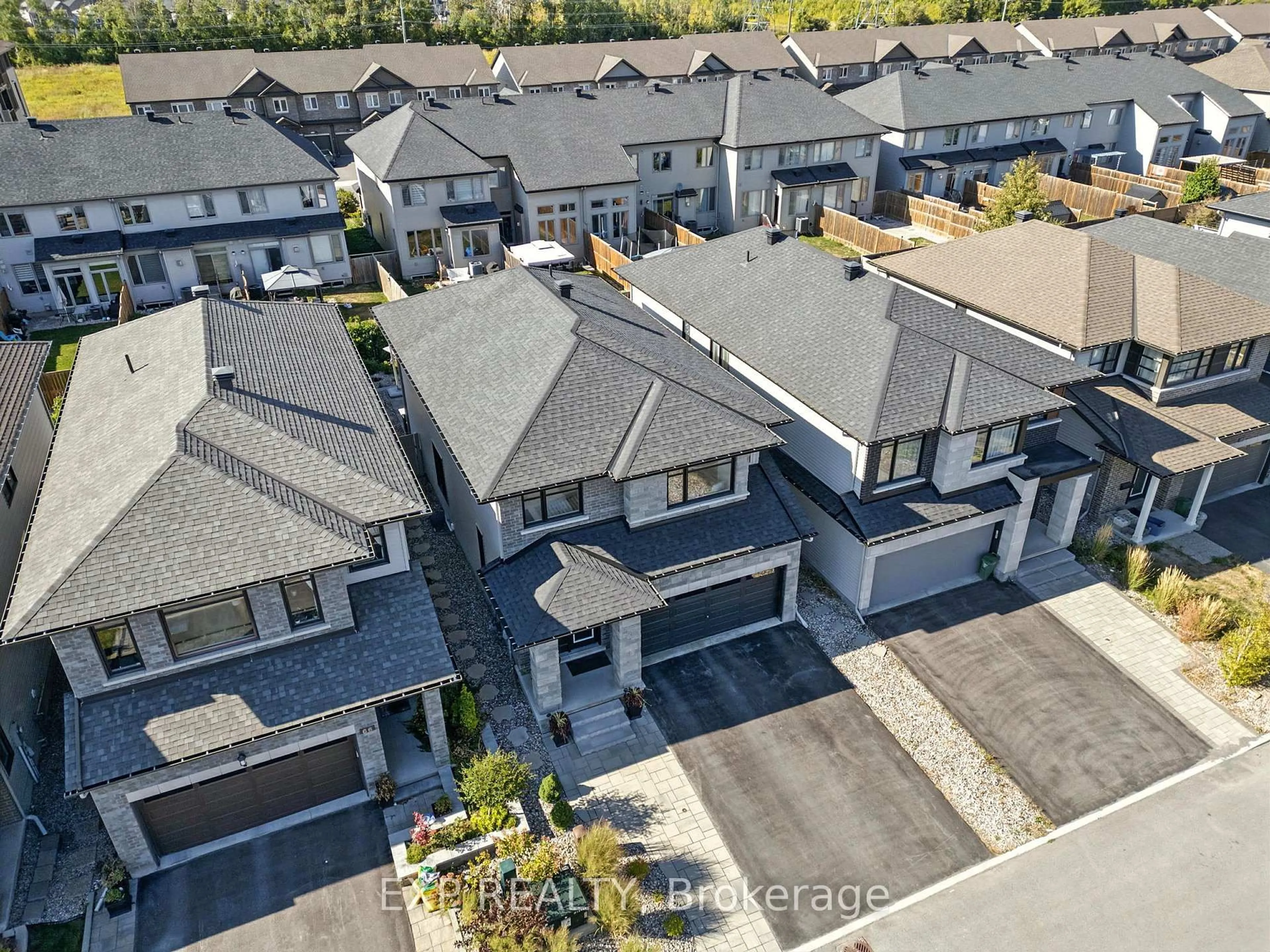 A pic from outside/outdoor area/front of a property/back of a property/a pic from drone, street for 68 Palfrey Way, Ottawa Ontario K2V 0B4