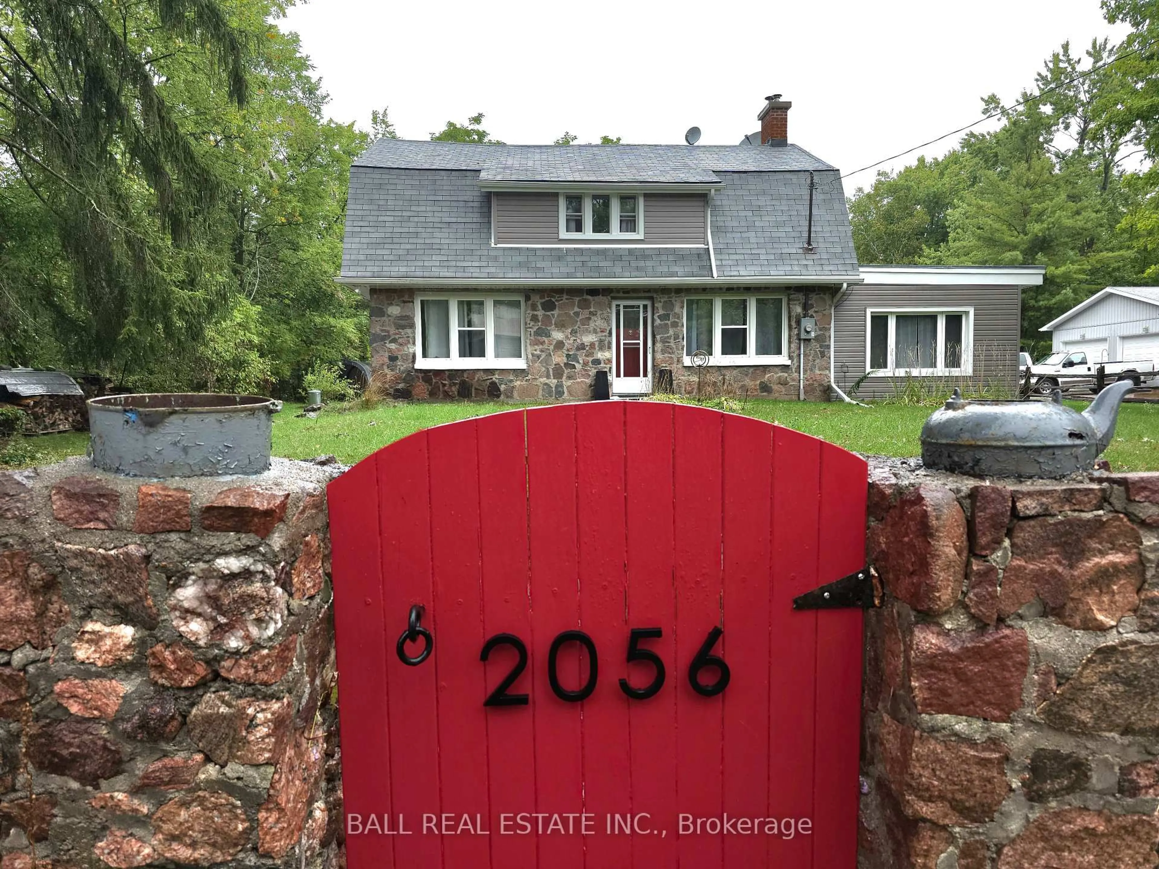 Home with brick exterior material, building for 2056 Young's Point Rd, Selwyn Ontario K0L 2H0