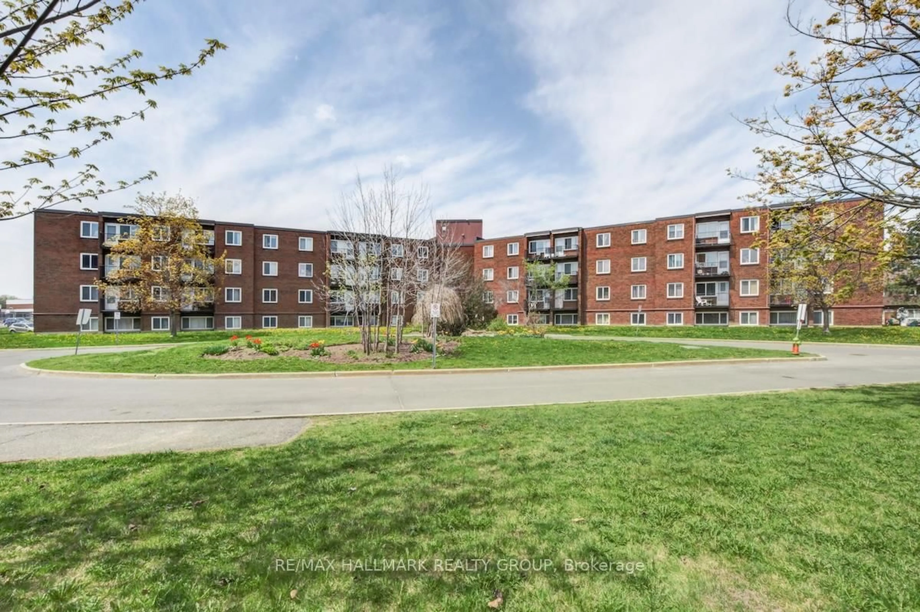 Unknown for 2041 Arrowsmith Dr #401C, Ottawa Ontario K1J 7V7