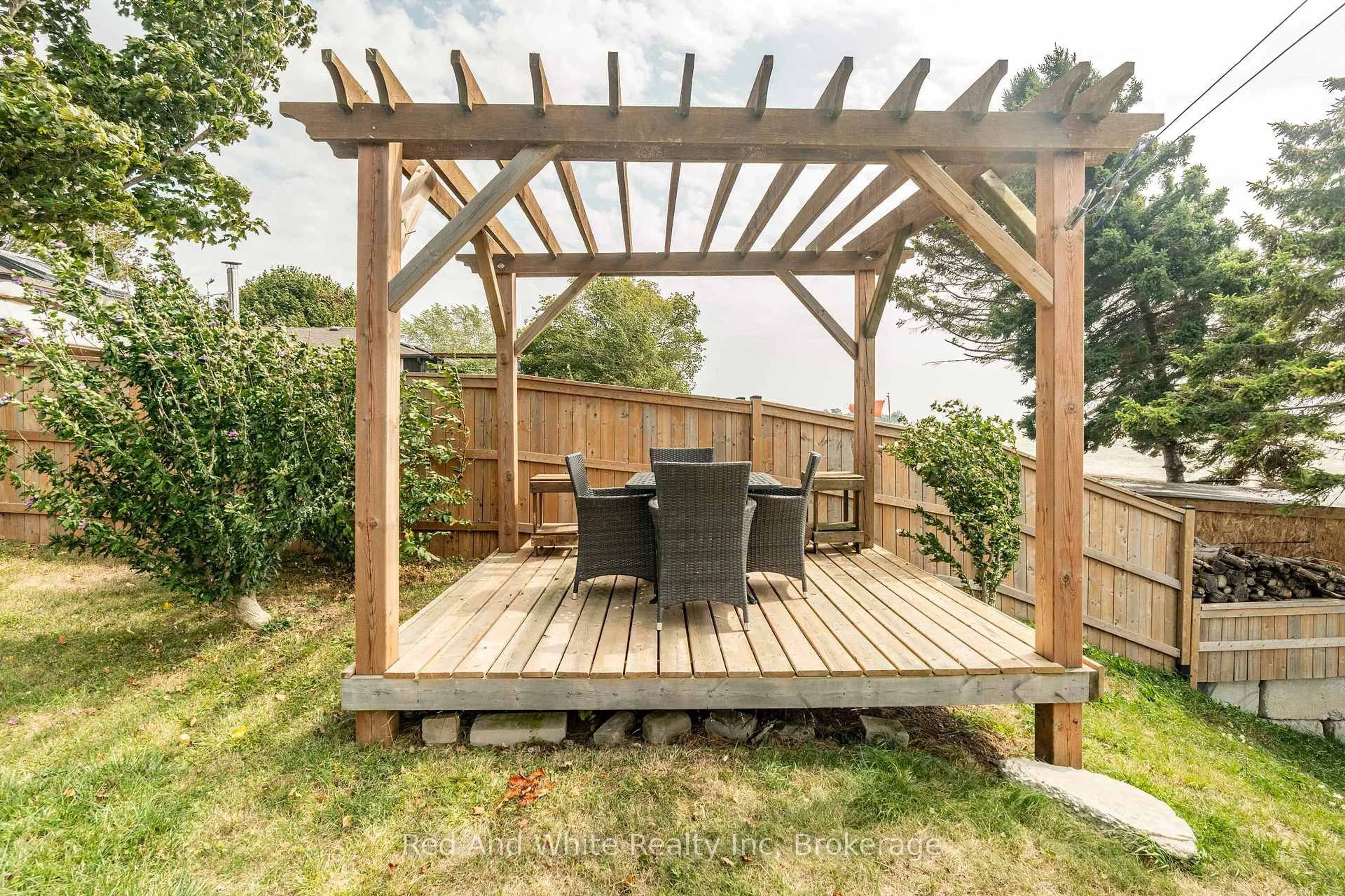 Patio, unknown for 22 Erieview Lane, Haldimand Ontario N0A 1L0