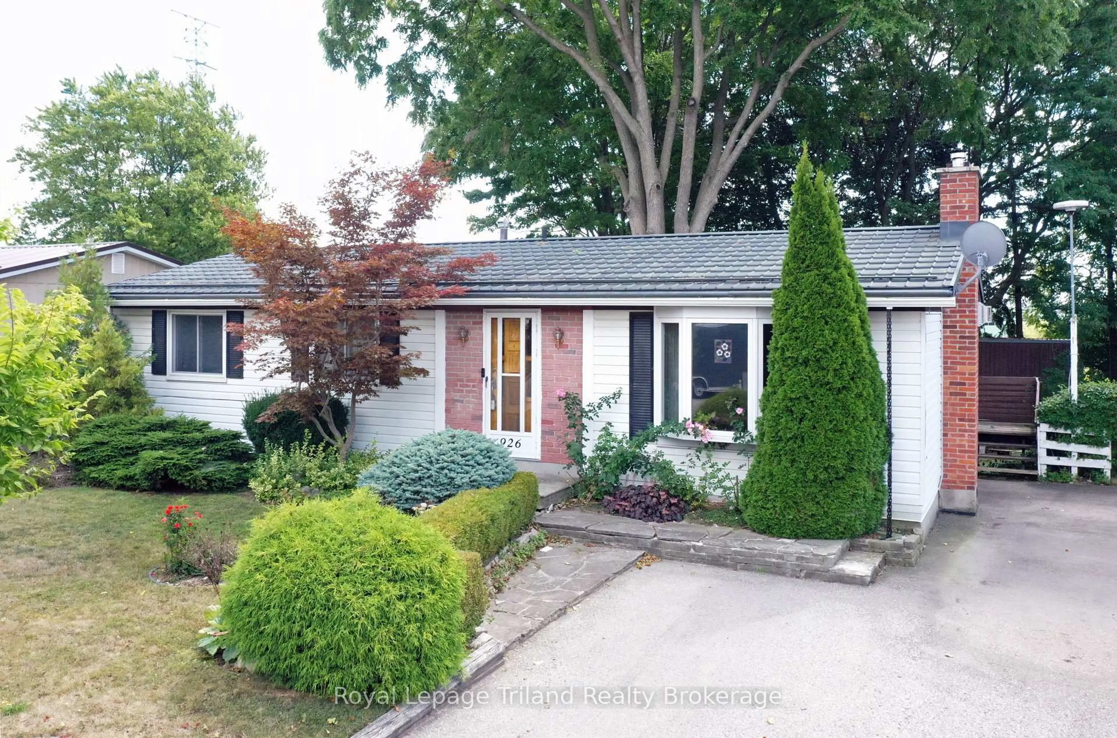Unknown for 926 Sunset Blvd, Woodstock Ontario N4S 4A6