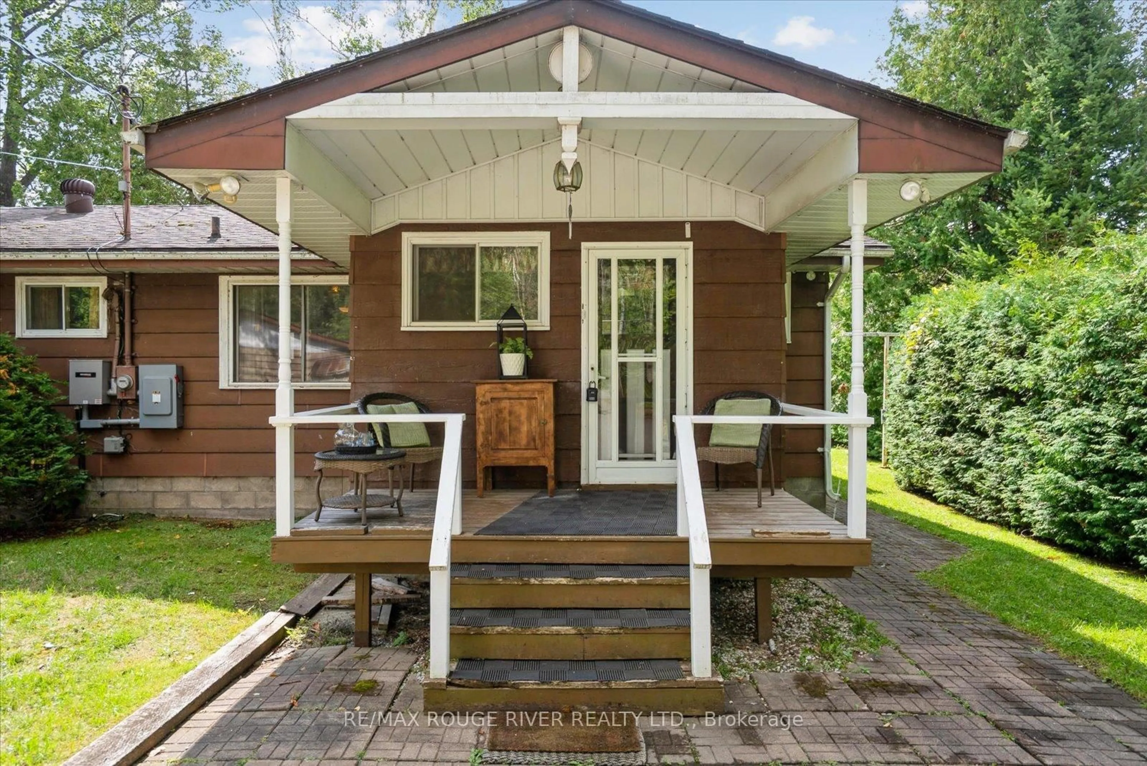 Patio, street for 102 Mystic Point Rd, Trent Lakes Ontario K0L 1J0