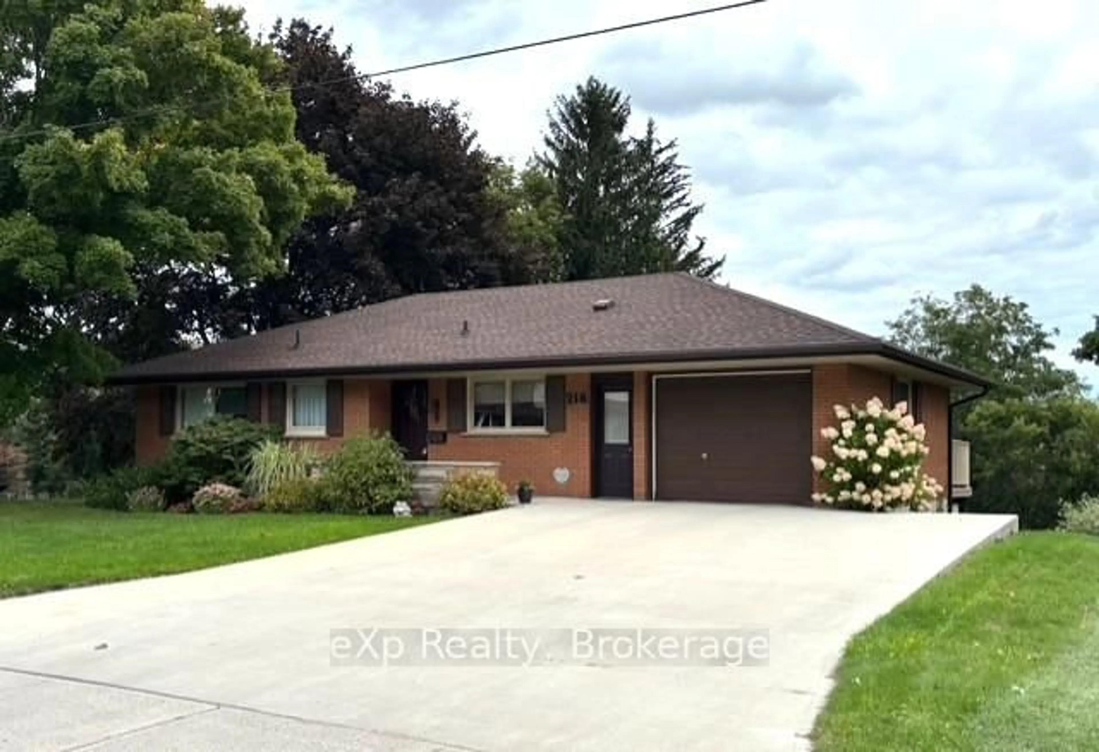 Home with brick exterior material, street for 218 Thomas St, Brockton Ontario N0G 2V0