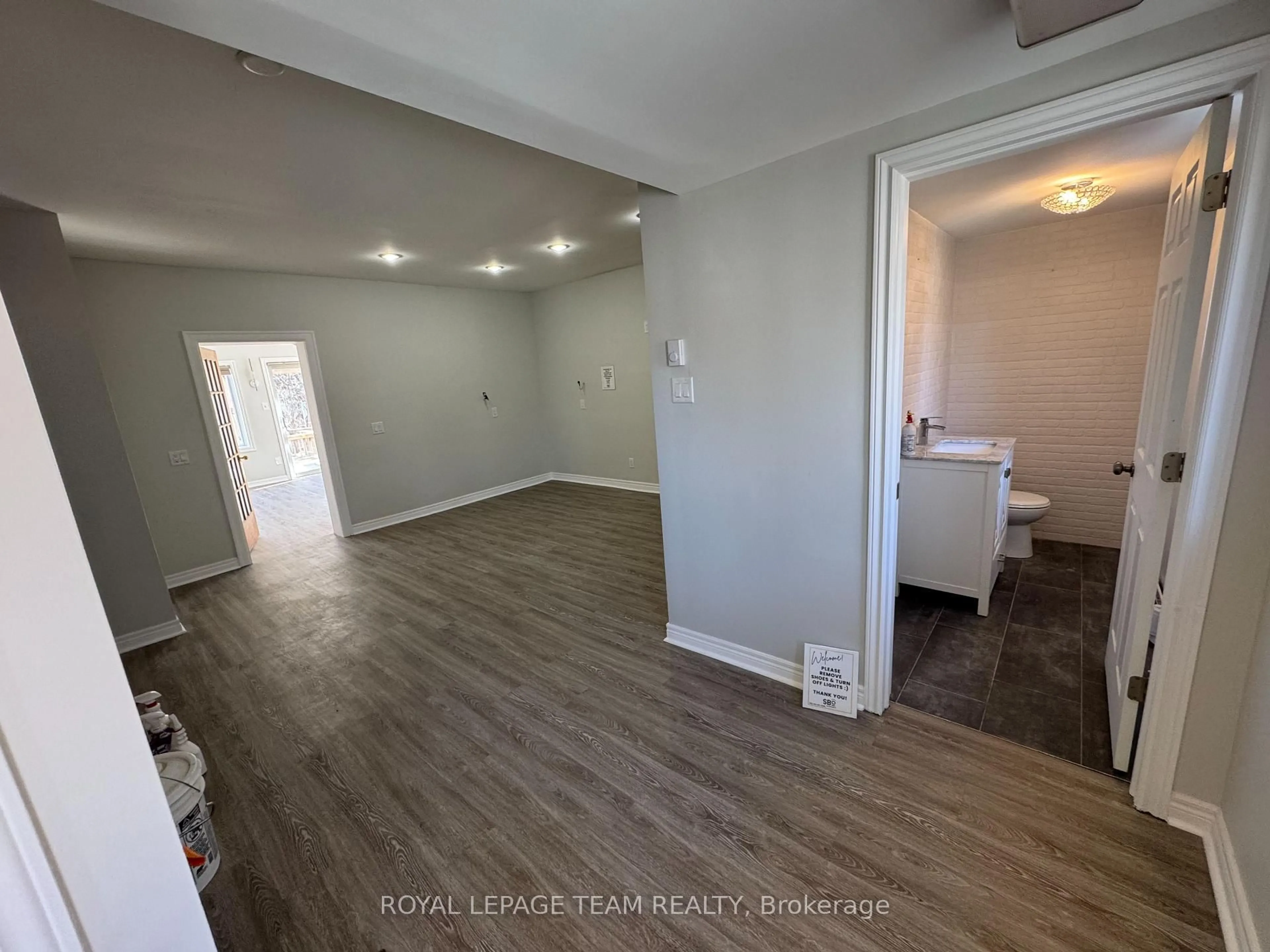 A pic of a room for 1022 Bridge St, Ottawa Ontario K4M 1K4