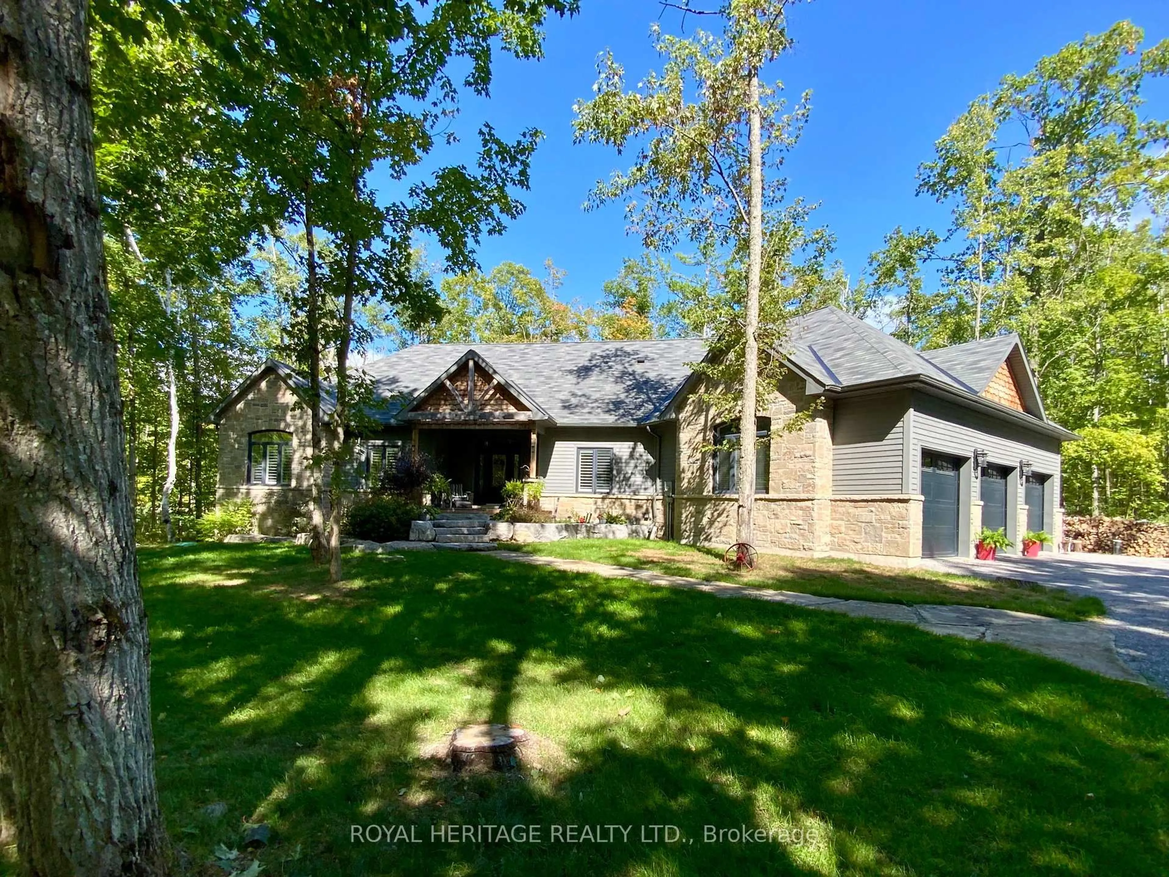A pic from outside/outdoor area/front of a property/back of a property/a pic from drone, unknown for 126 Mitchell Cres, Trent Lakes Ontario K0M 1A0