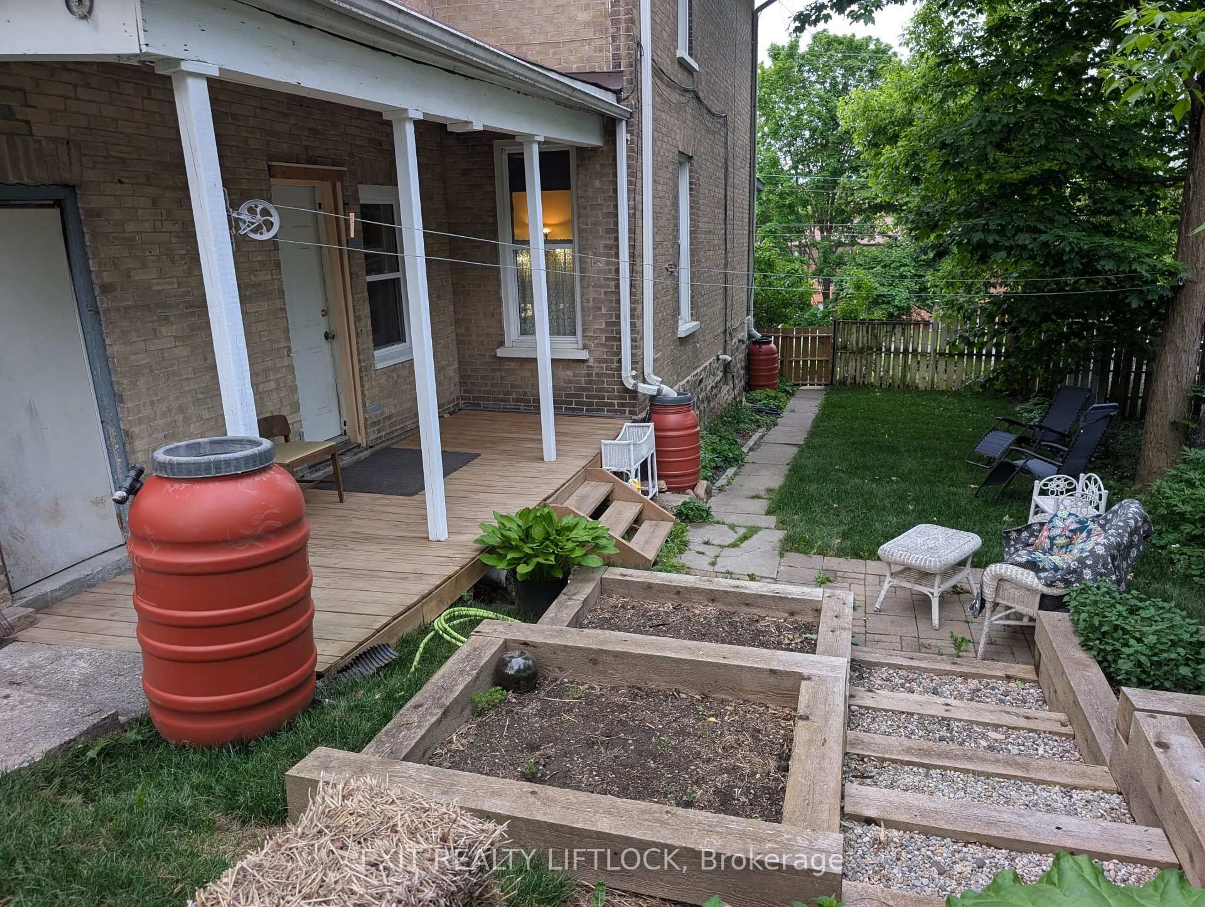 Patio, street for 629 Aylmer St, Peterborough Ontario K9H 3X2