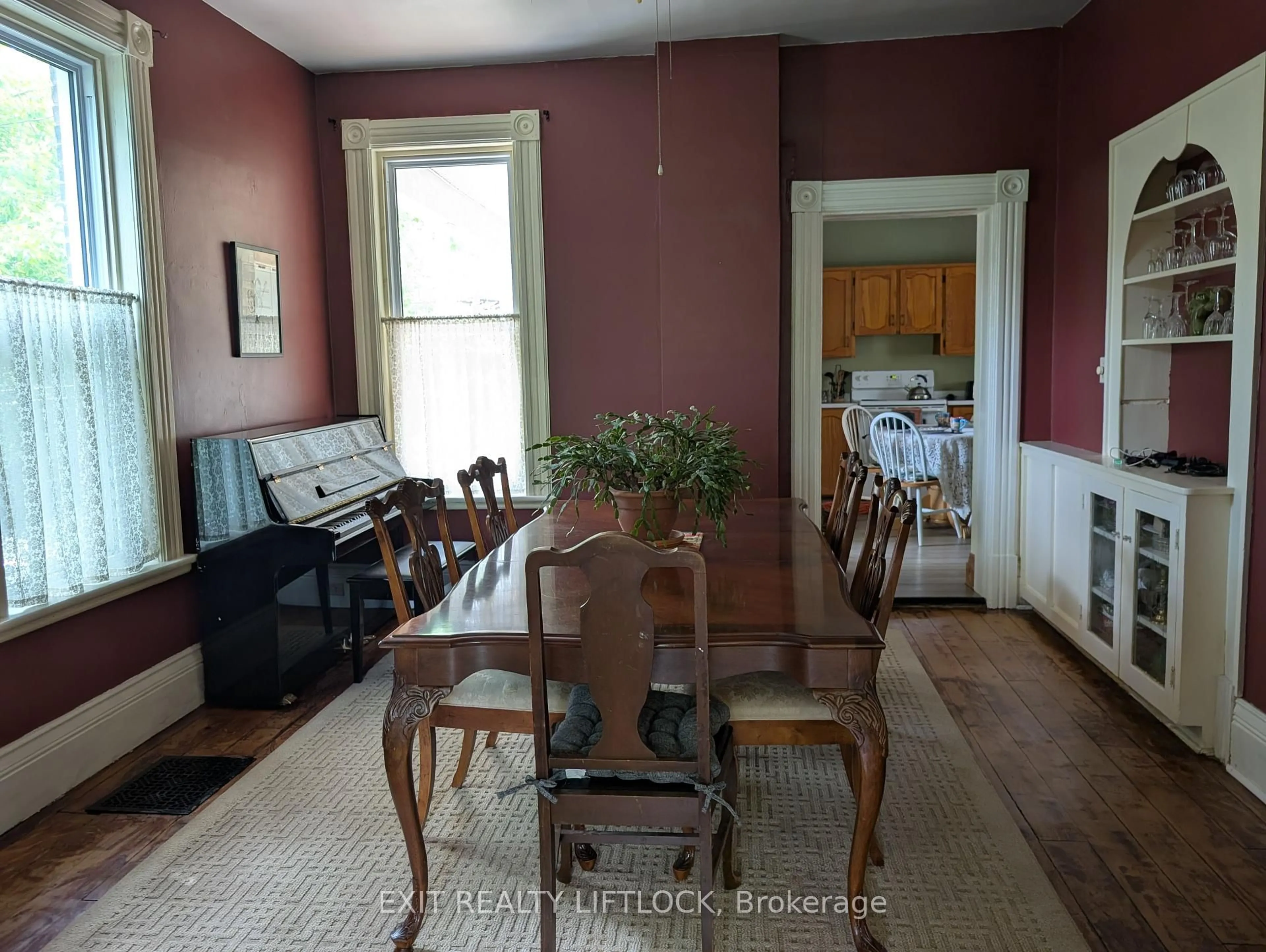 Dining room, unknown for 629 Aylmer St, Peterborough Ontario K9H 3X2