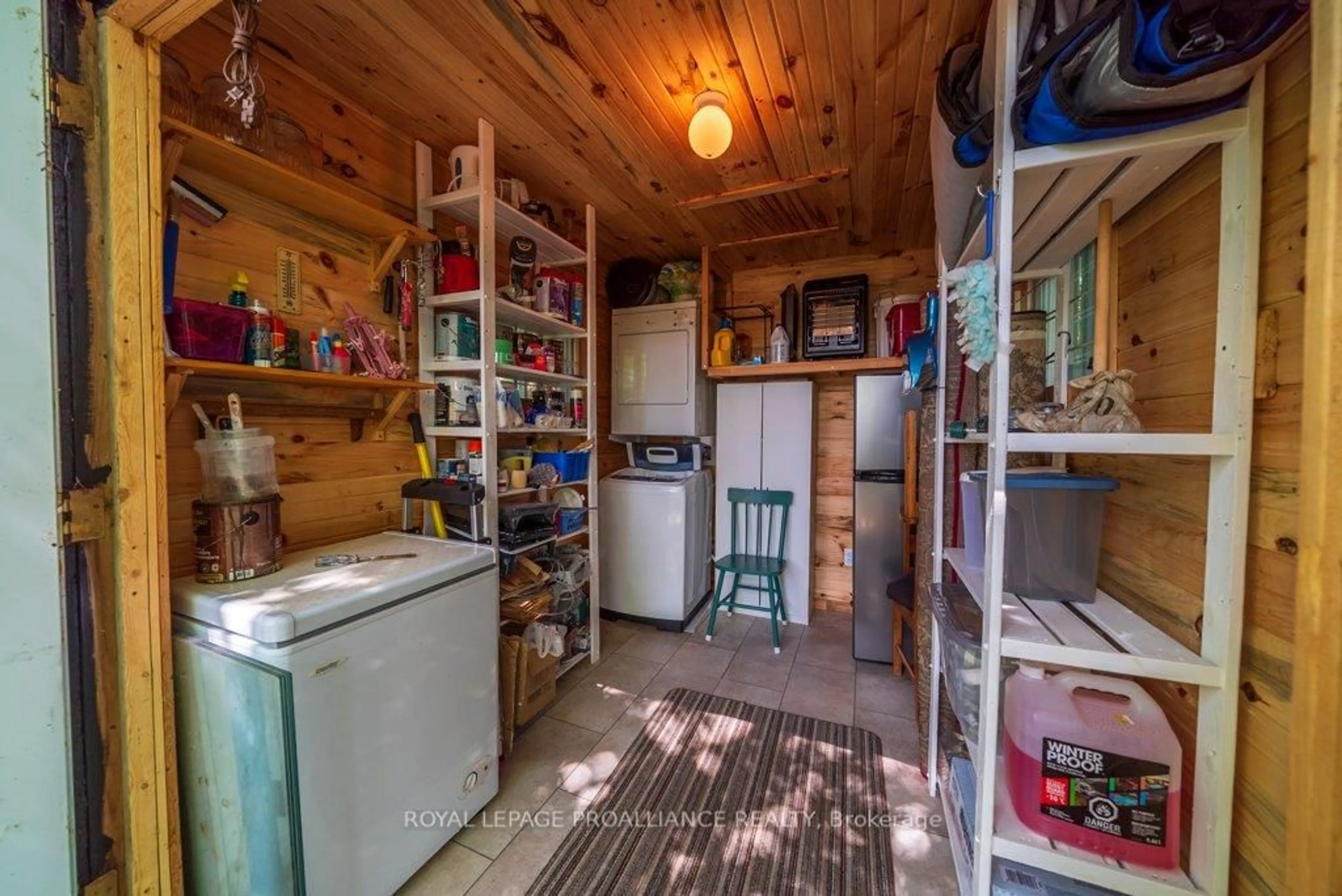 Standard kitchen, unknown for 163 Mazinaw Lake, Cloyne Ontario K0H 1K0