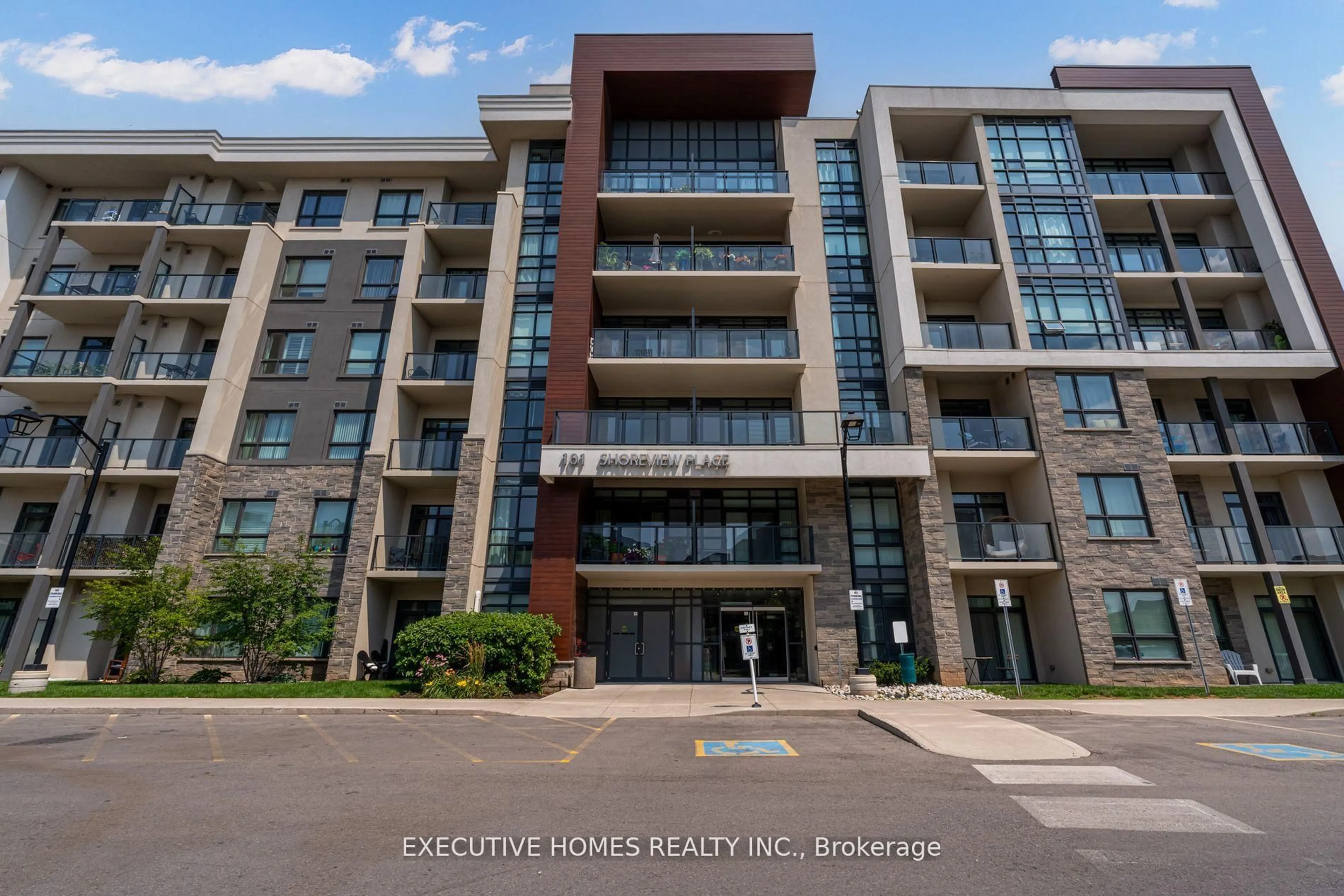 Unknown for 101 SHOREVIEW Pl #327, Hamilton Ontario L8E 0K2