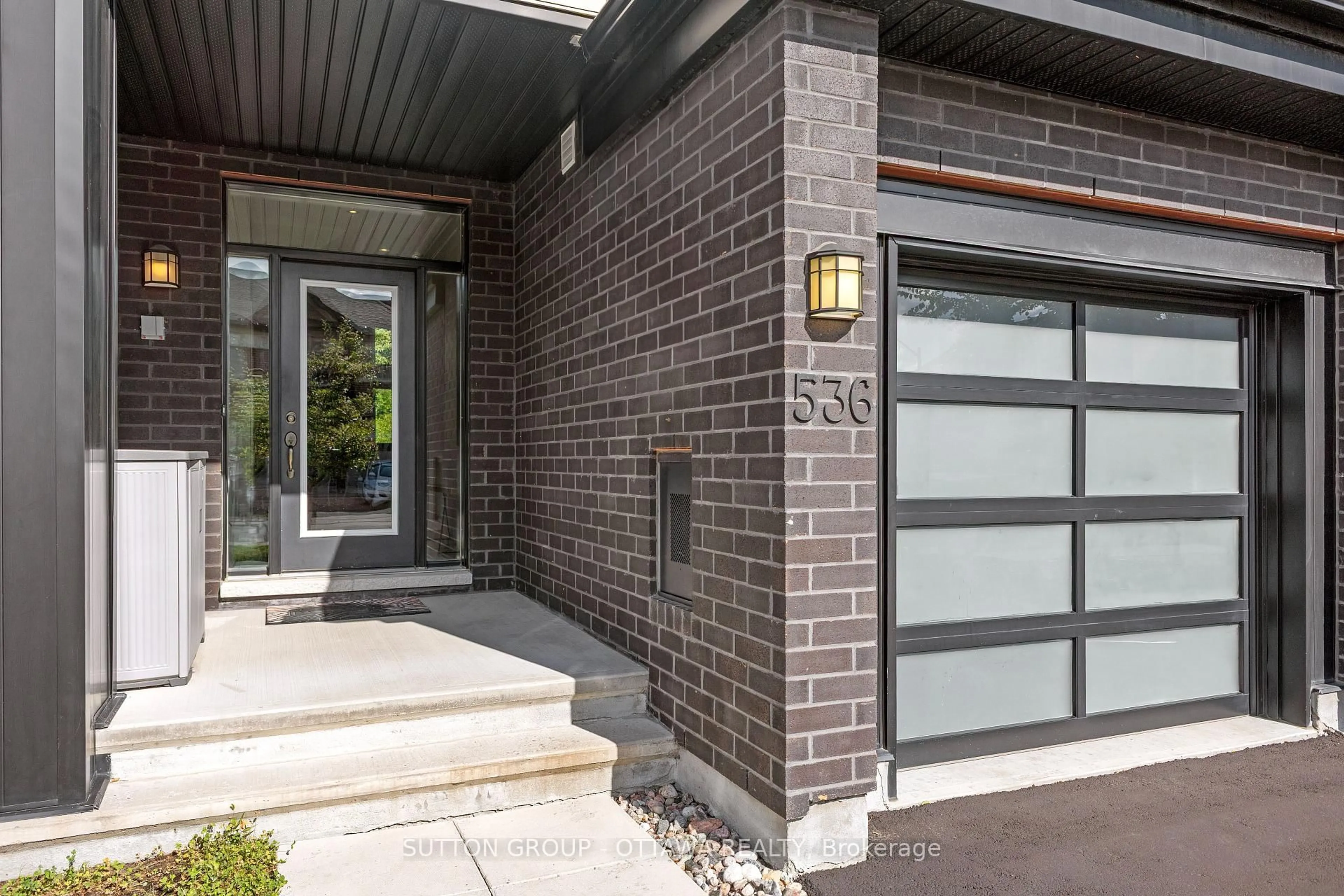 Home with brick exterior material, street for 536 Rowers Way, Ottawa Ontario K1X 0C6