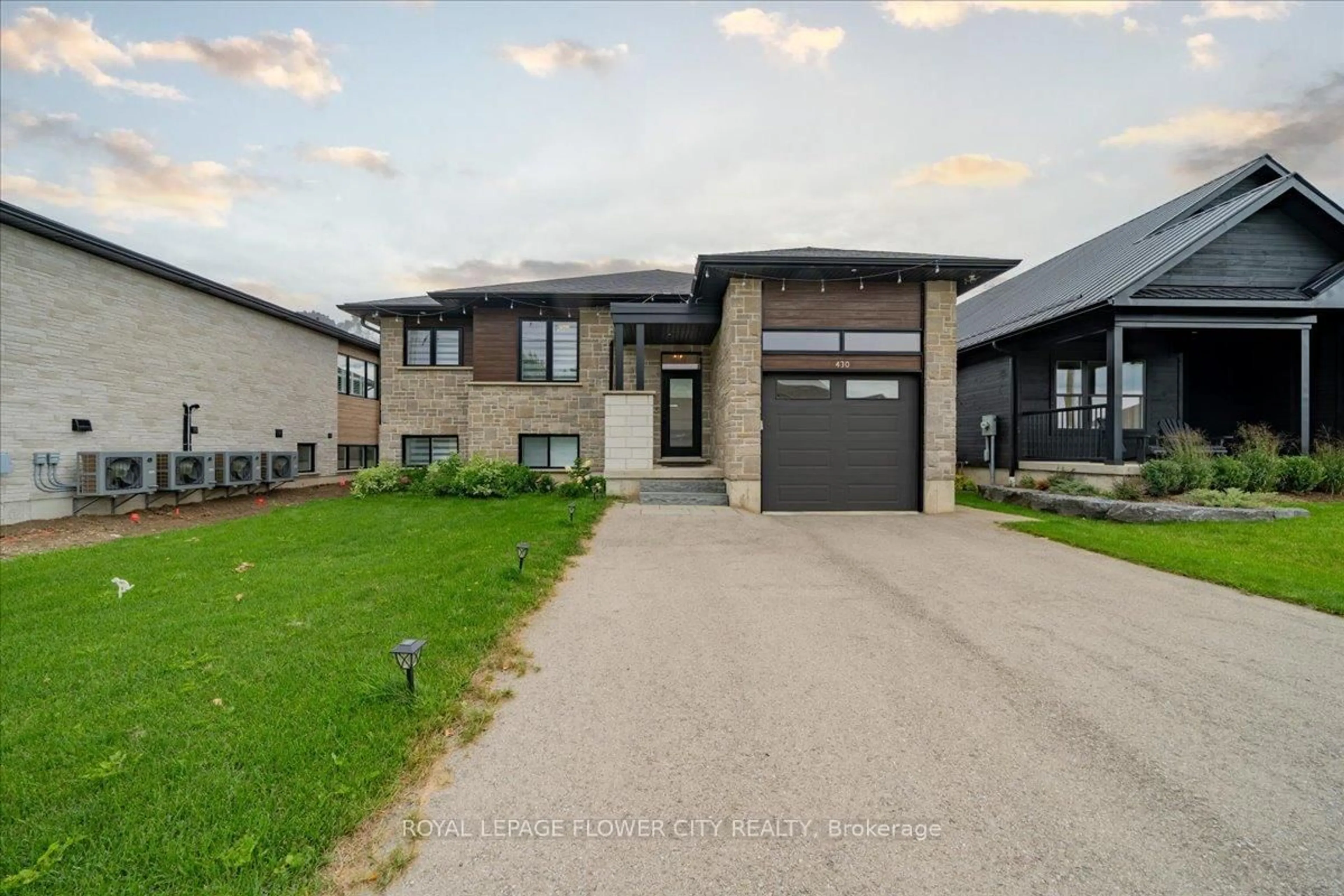 Unknown for 430 Wellington St, Wellington North Ontario N0G 2L4