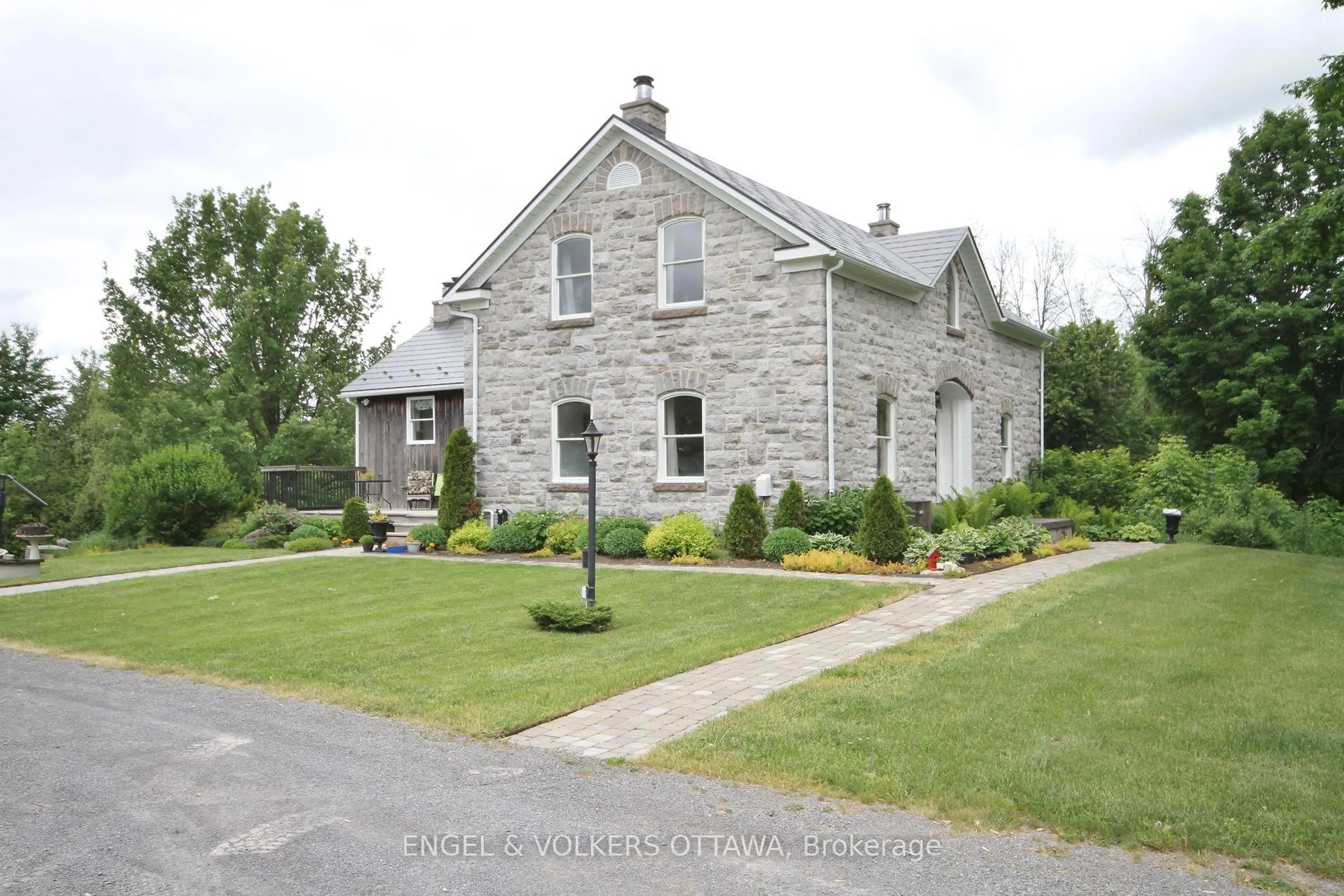 Unknown for 3000/2980 ROGER STEVENS Dr, North Gower Ontario K0A 2T0