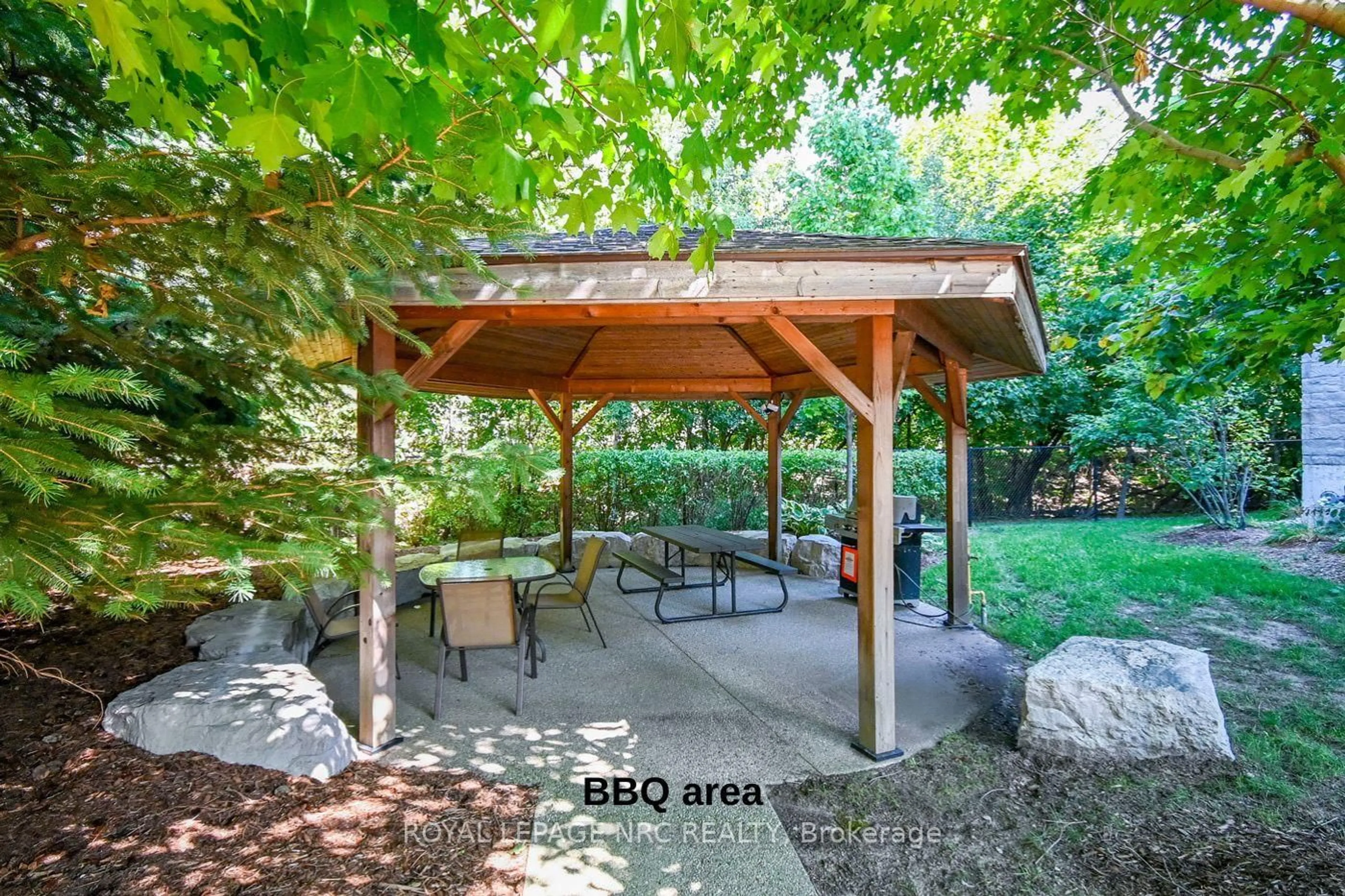 Patio, water/lake/river/ocean view for 379 SCOTT St #404, St. Catharines Ontario L2M 0B7