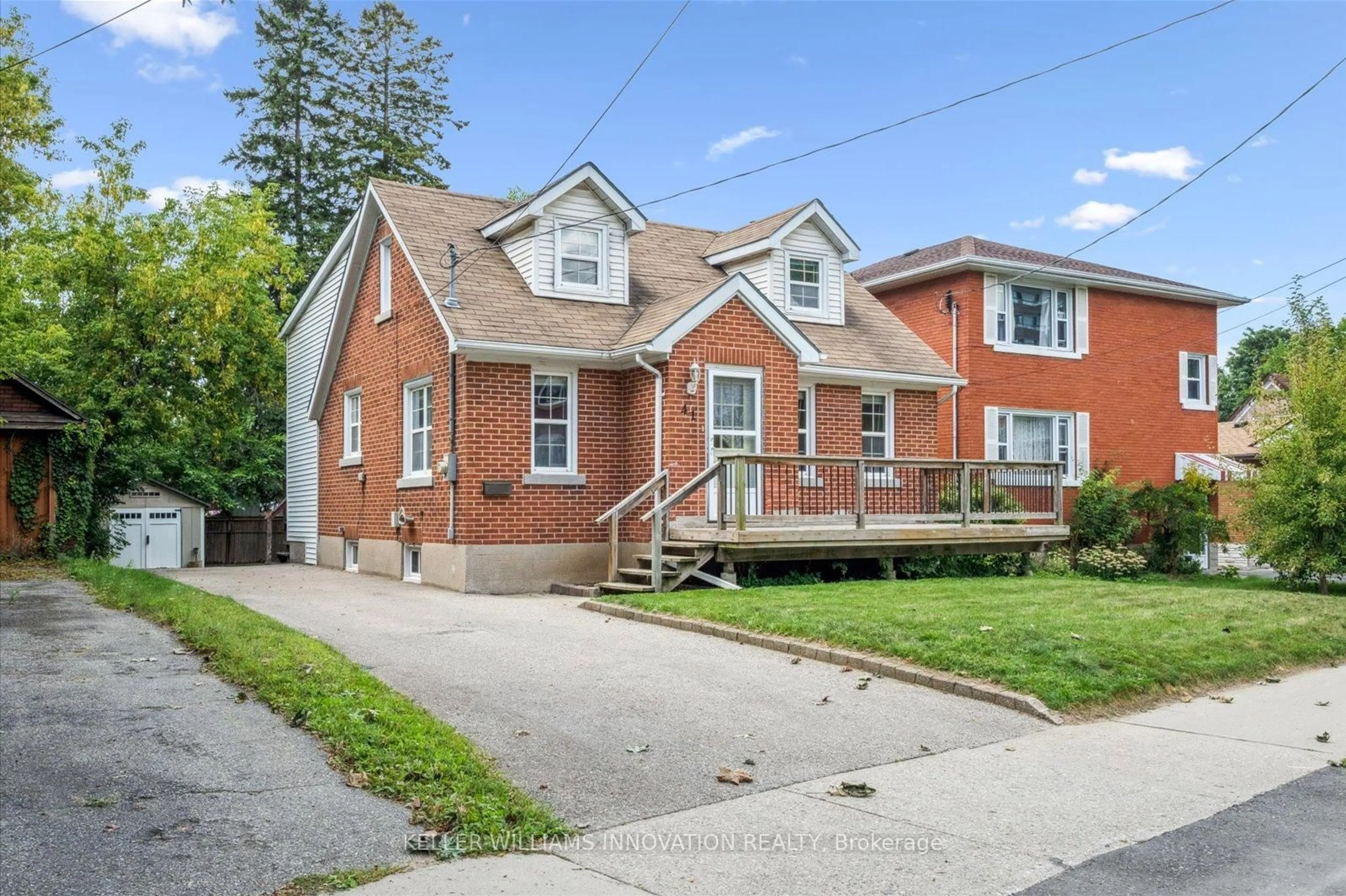 Home with brick exterior material, street for 41 Brunswick Ave, Kitchener Ontario N2H 4E7