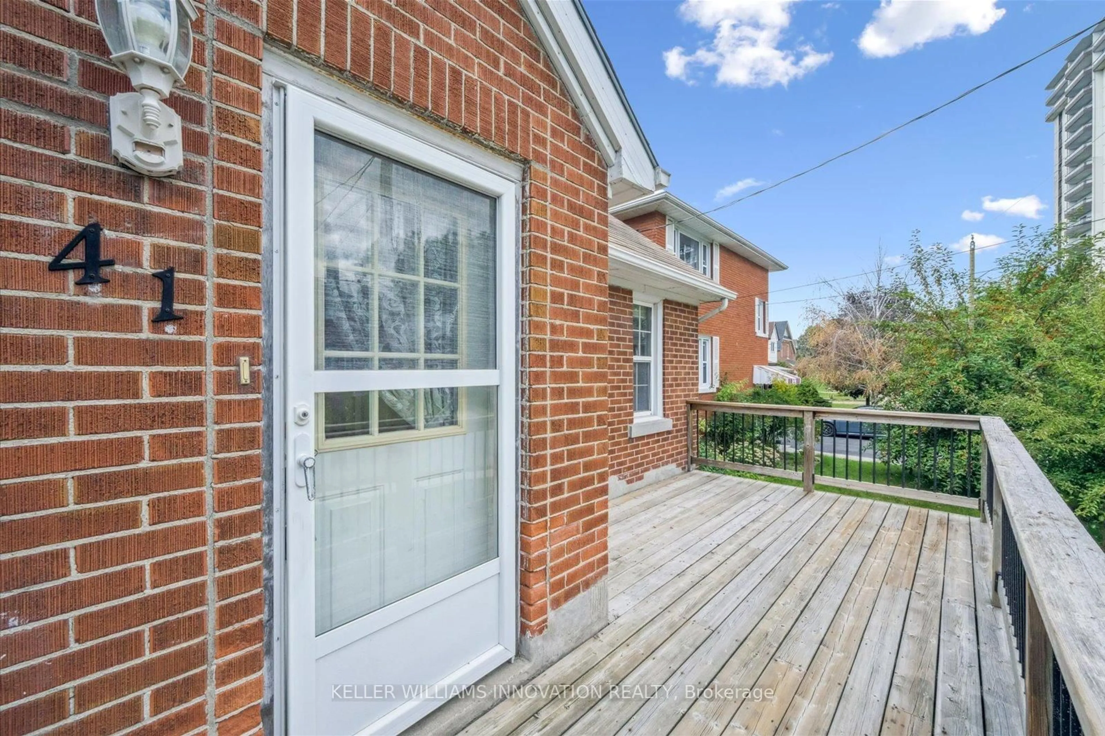 Home with brick exterior material, street for 41 Brunswick Ave, Kitchener Ontario N2H 4E7