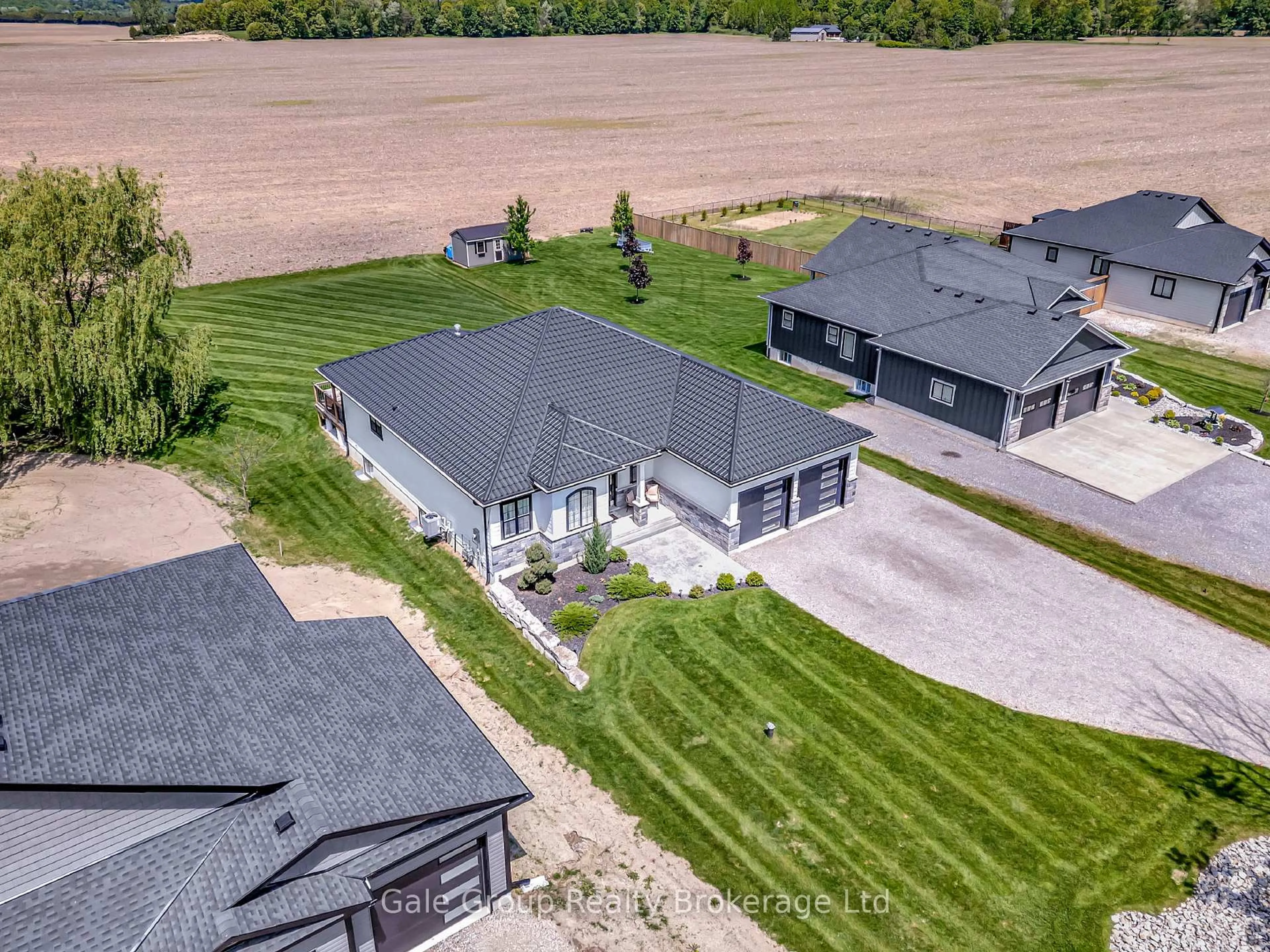 A pic from outside/outdoor area/front of a property/back of a property/a pic from drone, unknown for 11715 Plank Rd, Bayham Ontario N0J 1H0