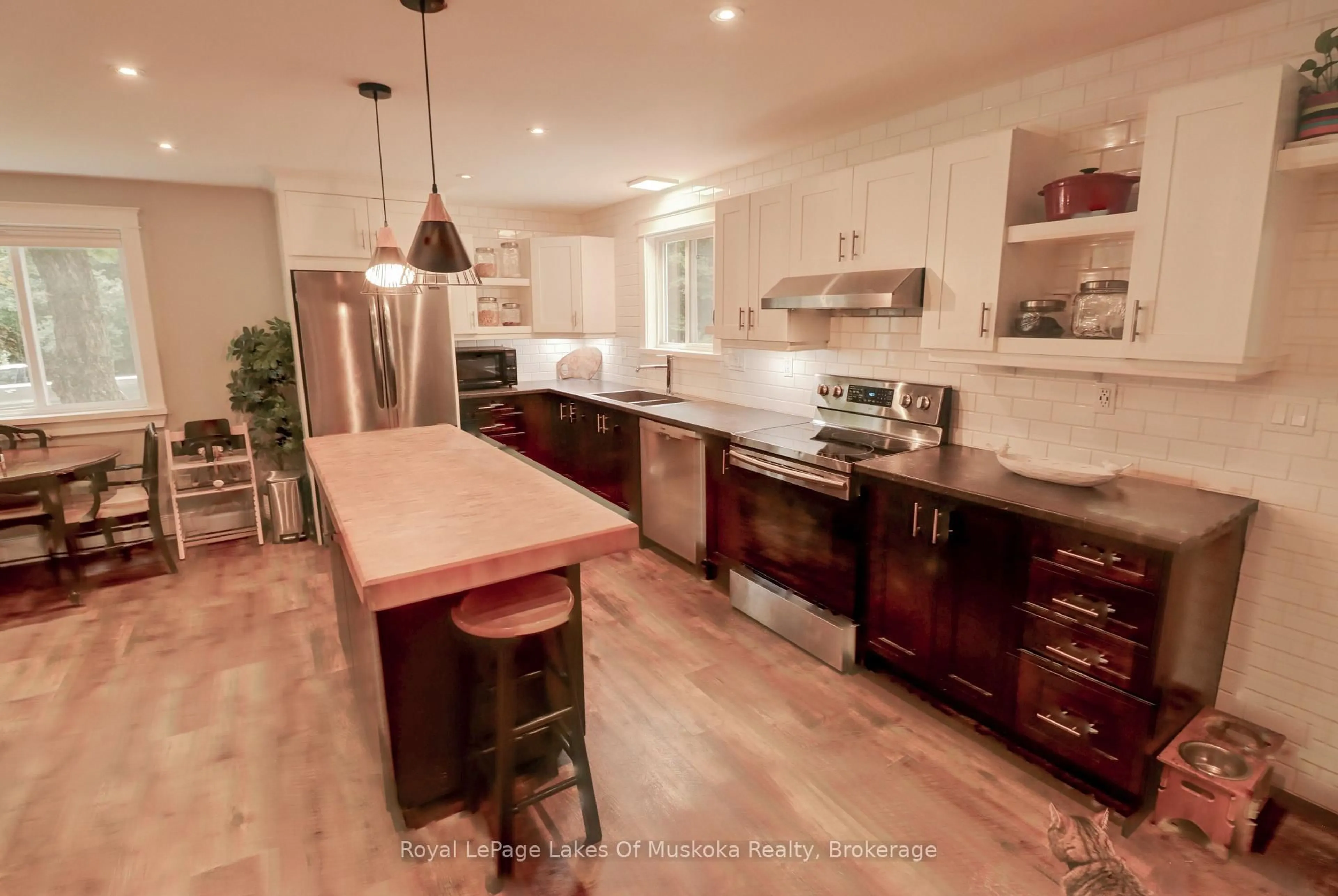 Open concept kitchen, unknown for 38 Florence St, Huntsville Ontario P1H 1V4